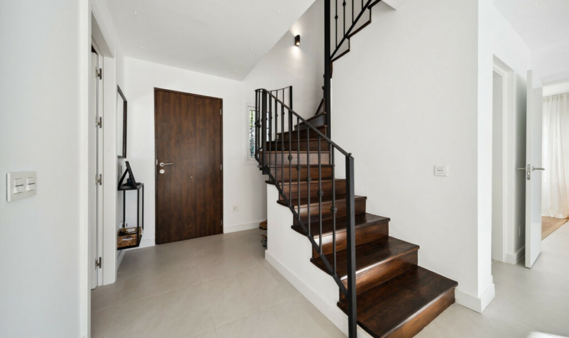 Resale - Apartment -
Nueva Andalucía