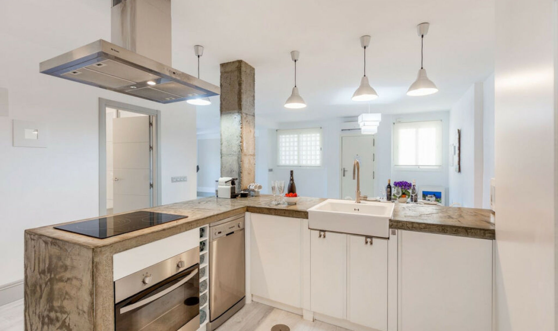 Resale - Apartment -
Nueva Andalucía