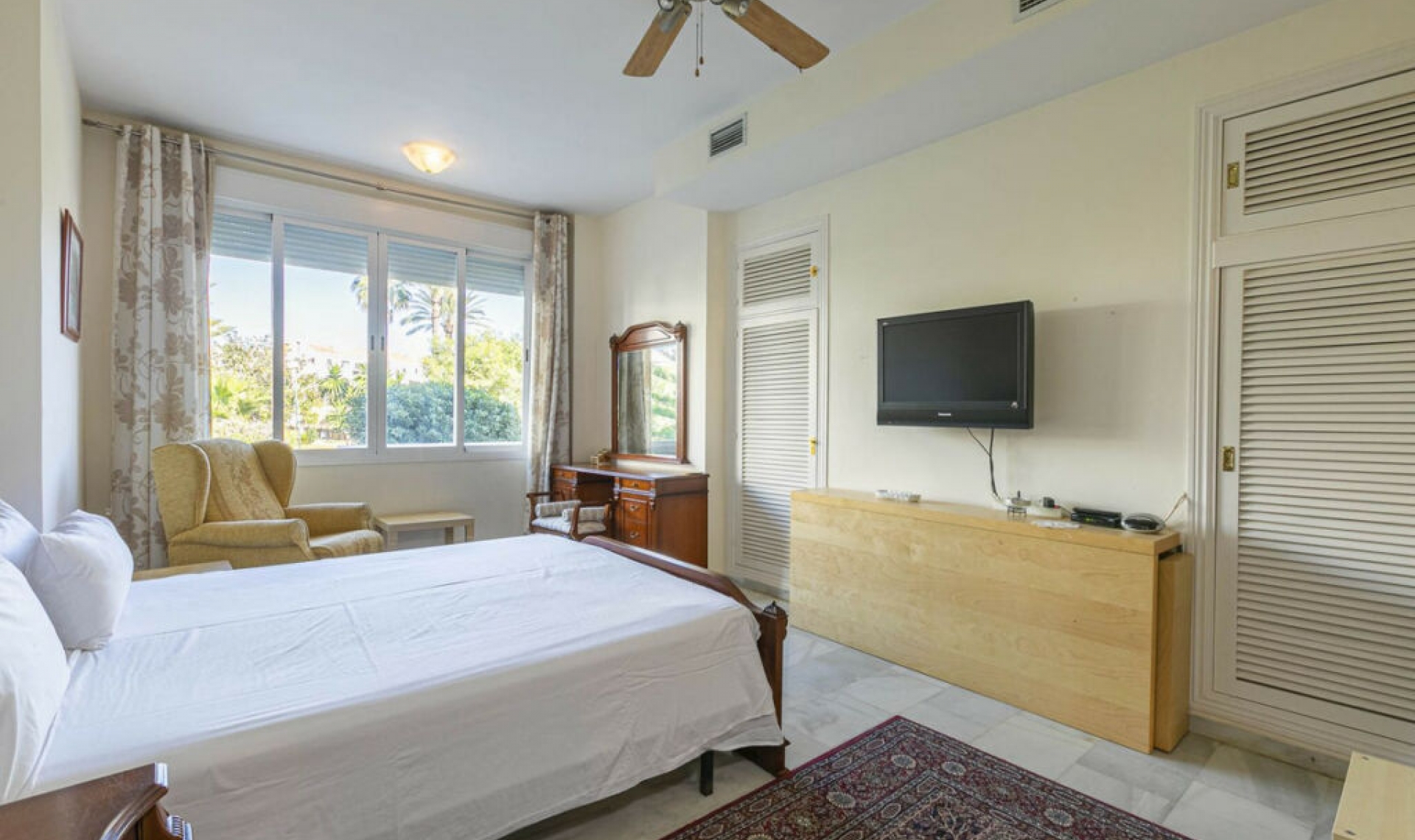 Resale - Apartment -
Nueva Andalucía