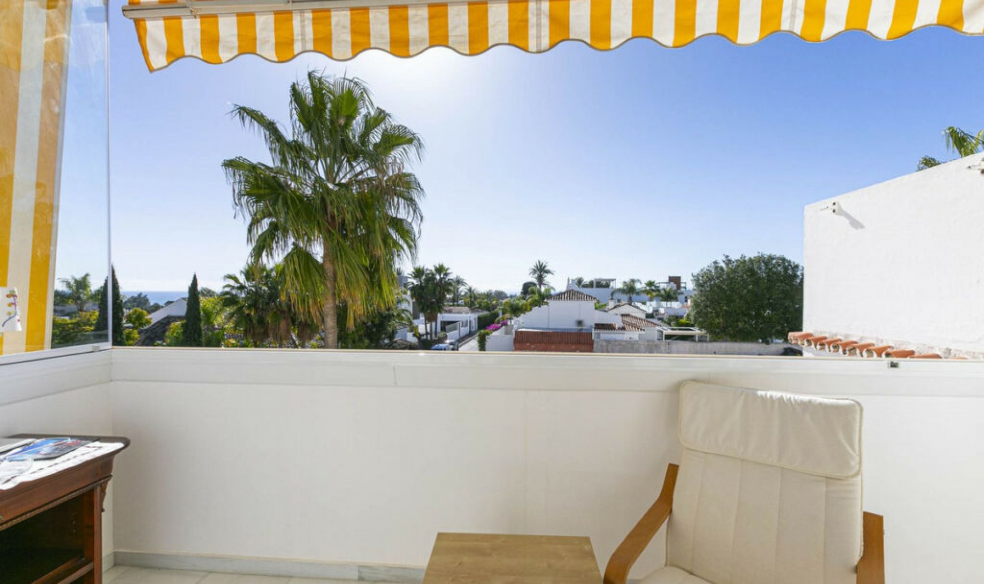 Resale - Apartment -
Nueva Andalucía