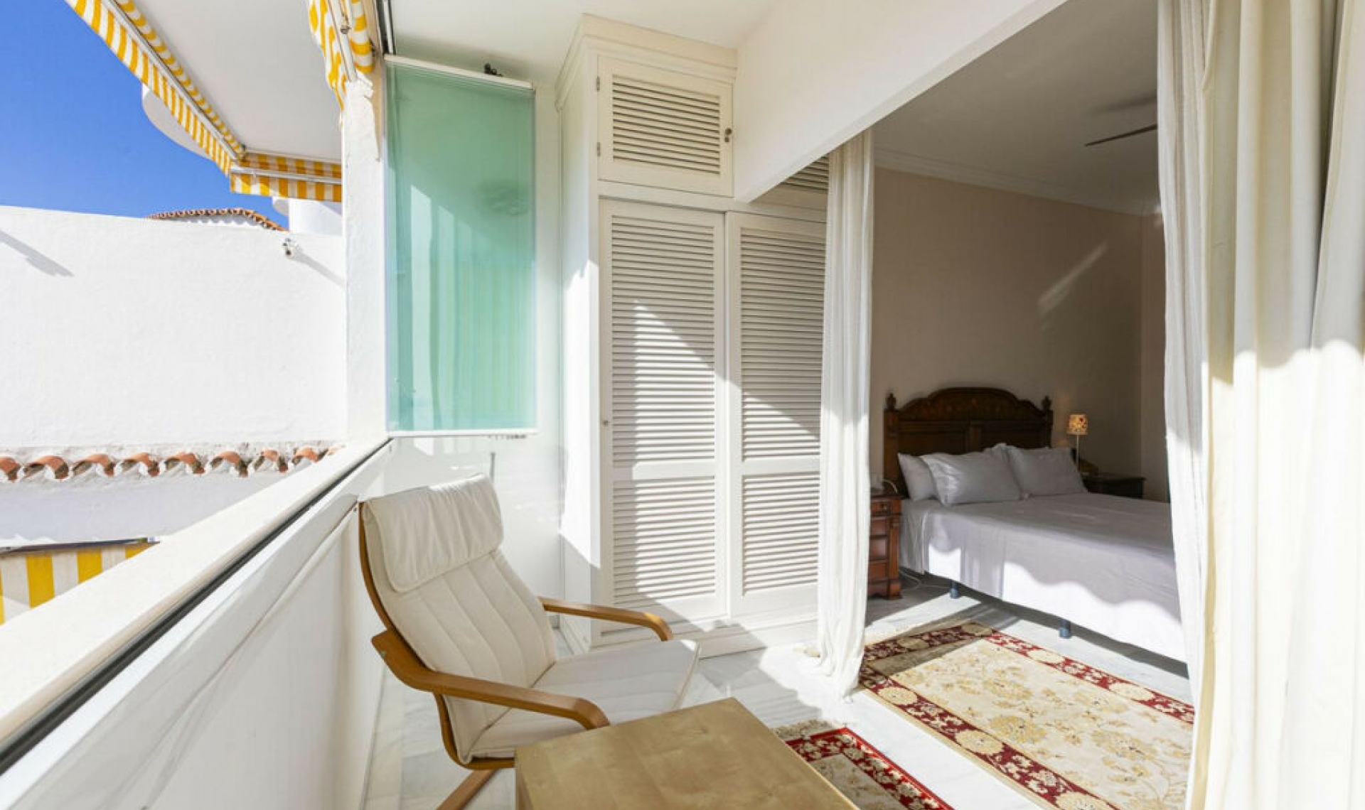 Resale - Apartment -
Nueva Andalucía