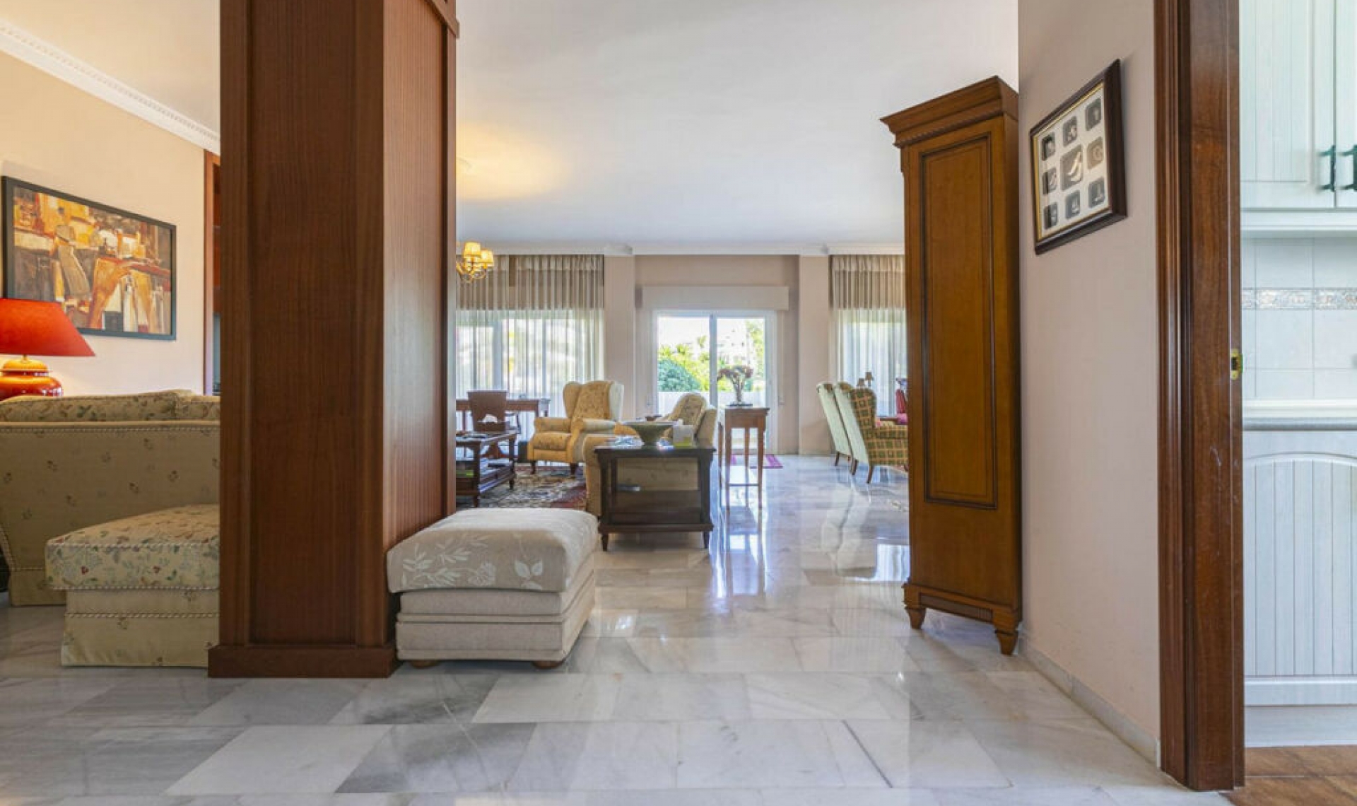 Resale - Apartment -
Nueva Andalucía