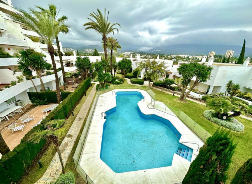 Resale - Apartment -
Nueva Andalucía
