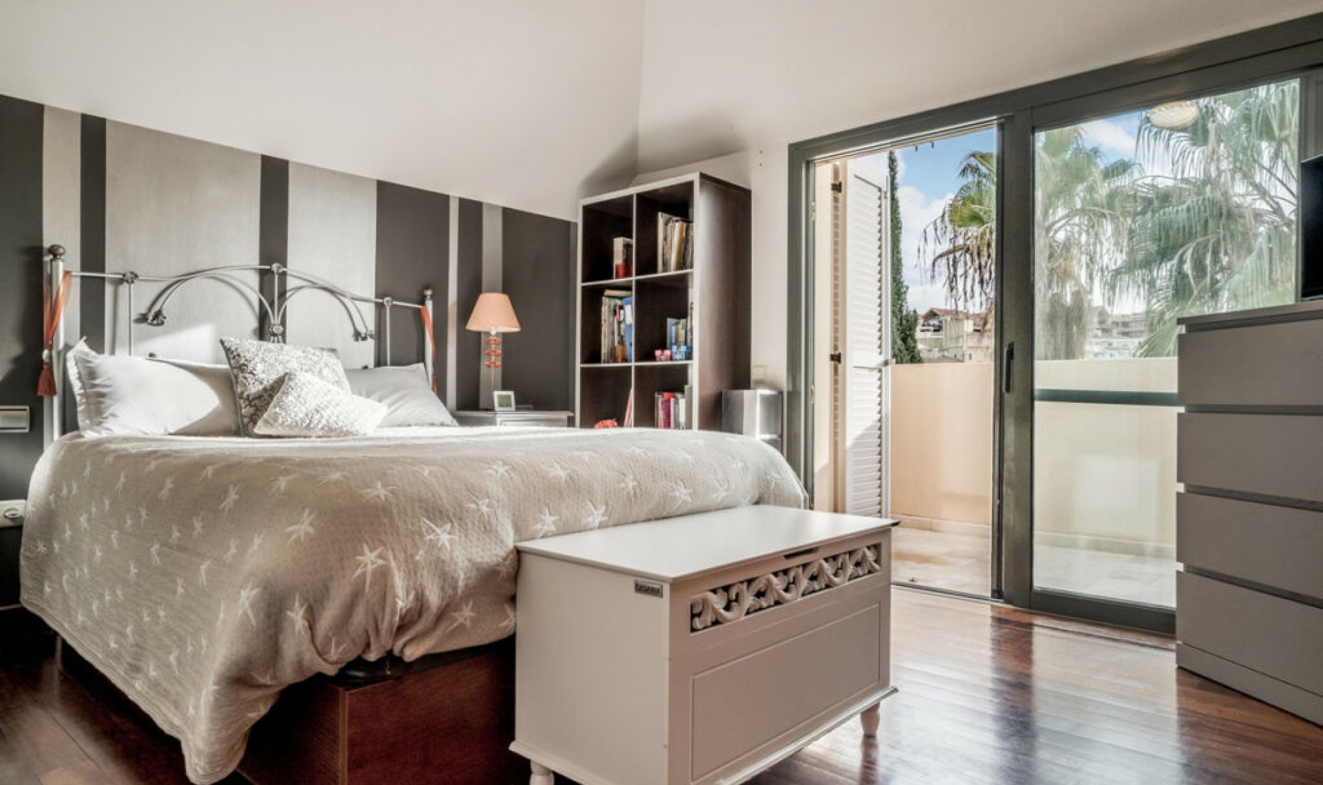 Resale - Apartment -
Nueva Andalucía