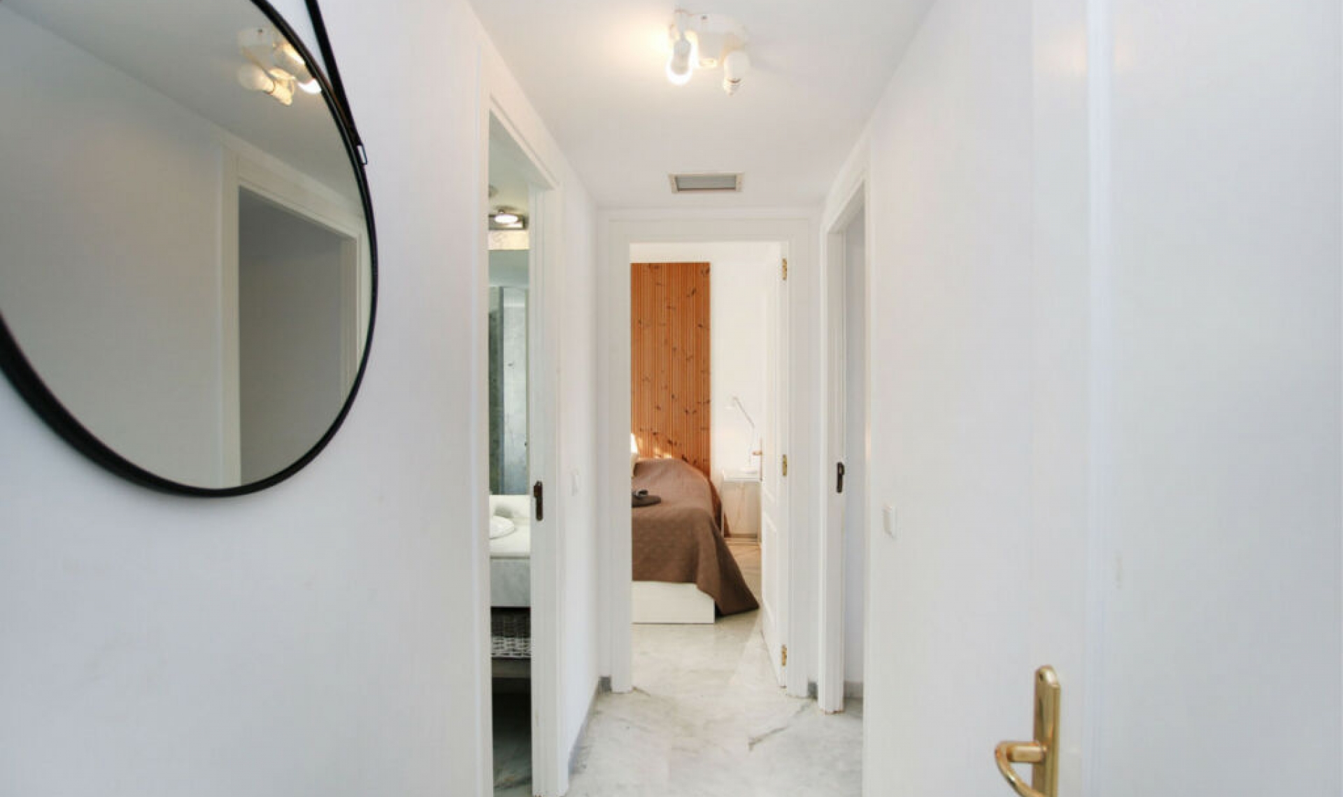 Resale - Apartment -
Nueva Andalucía