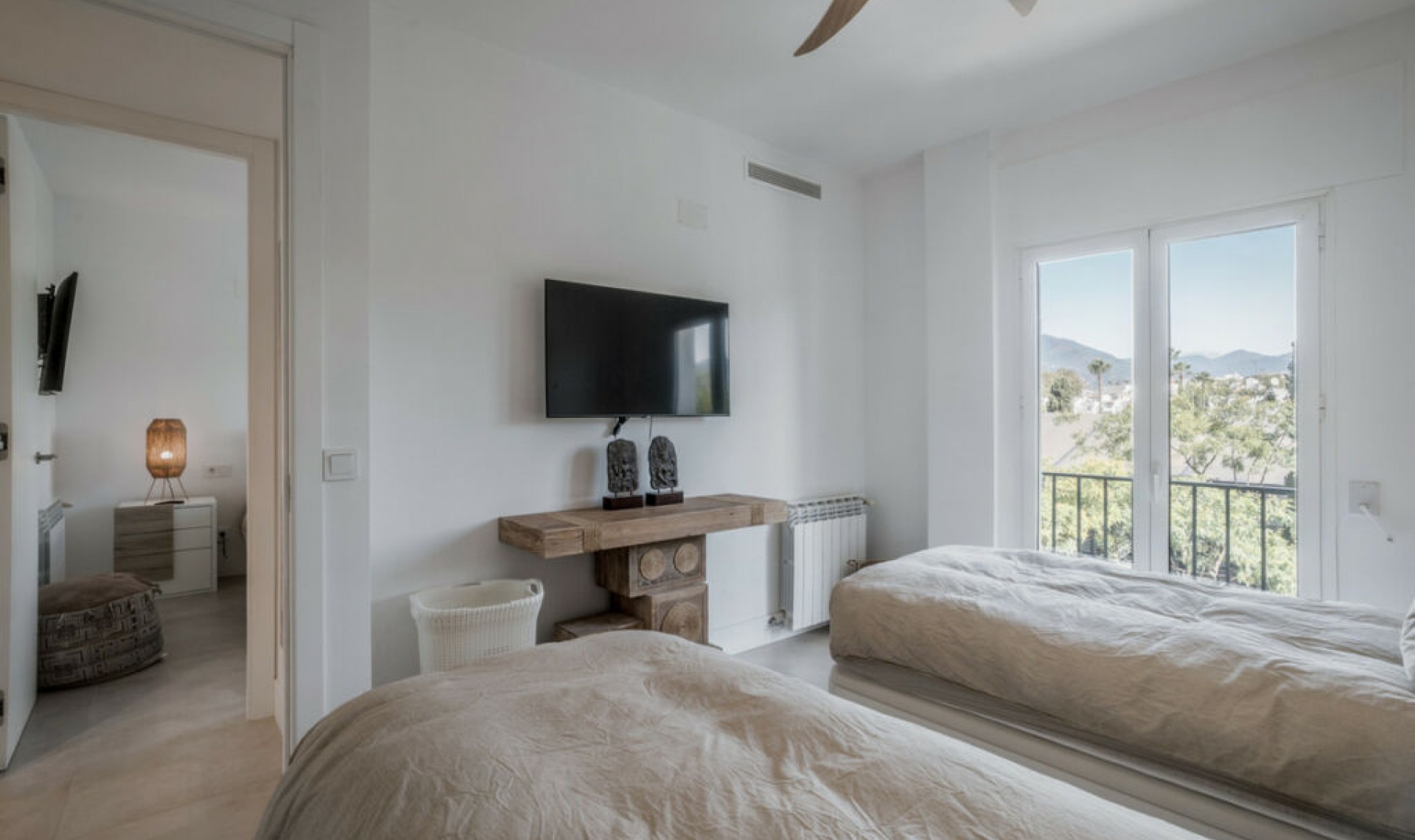 Resale - Apartment -
Nueva Andalucía