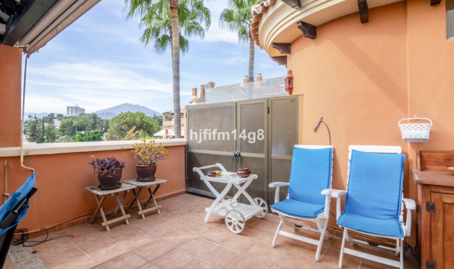 Resale - Apartment -
Nueva Andalucía