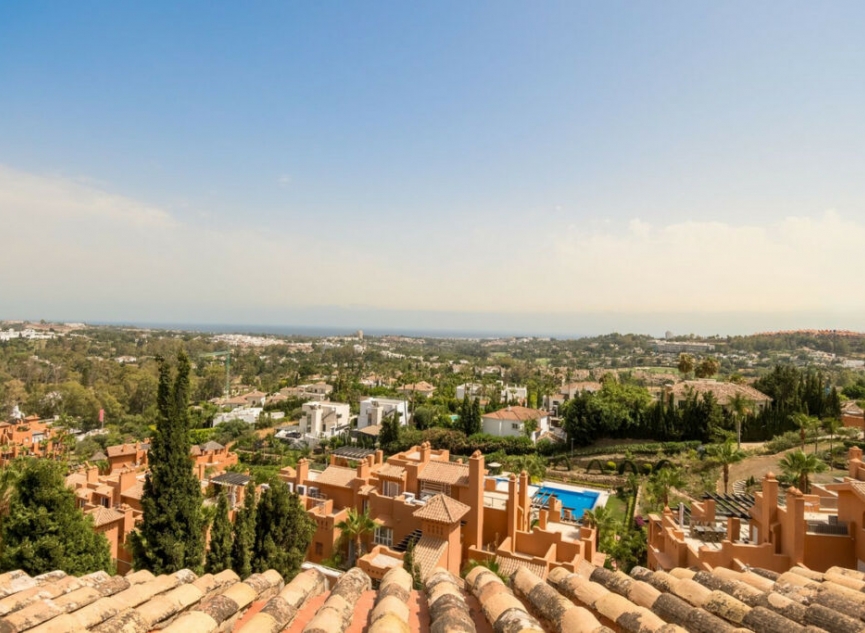 Resale - Apartment -
Nueva Andalucía