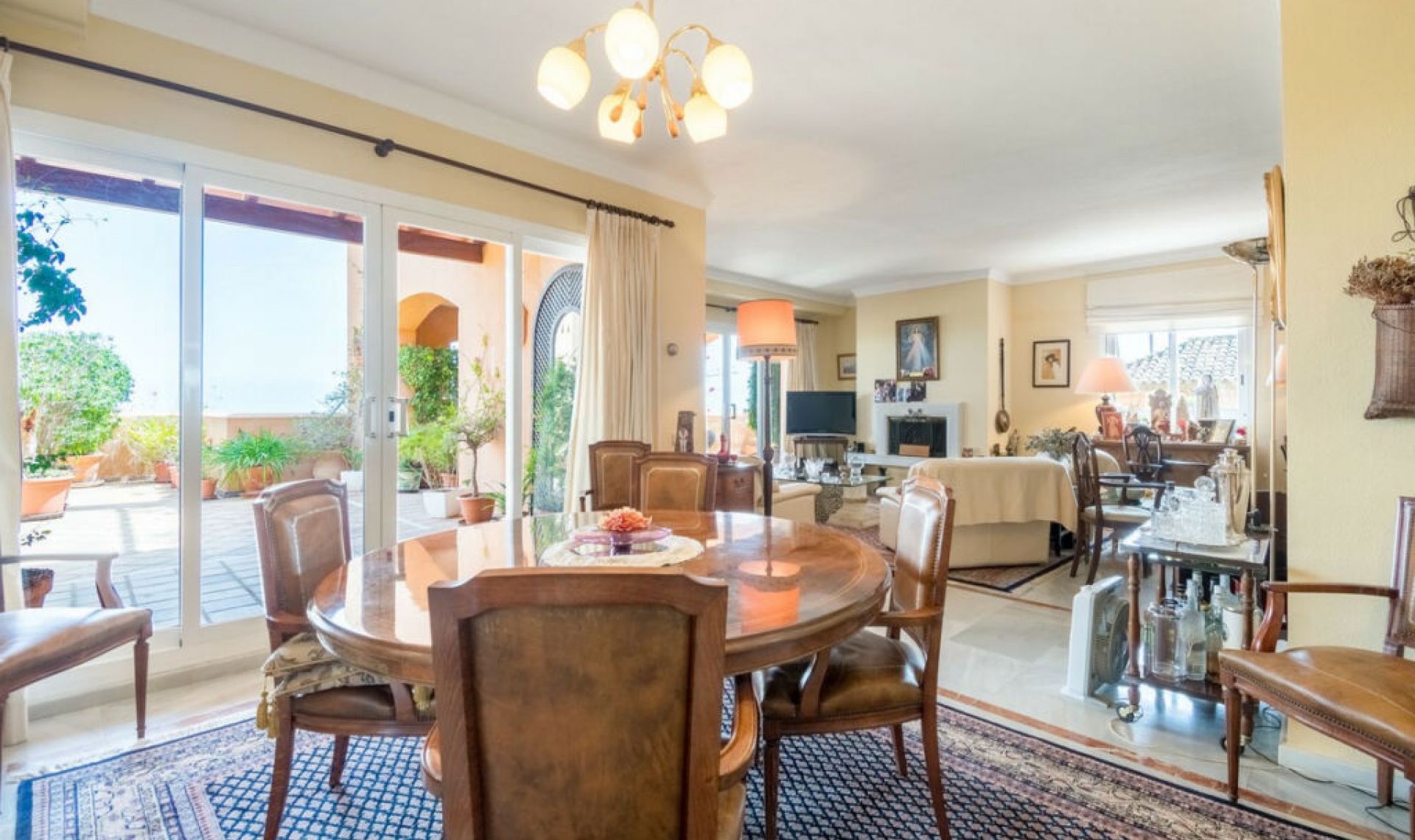 Resale - Apartment -
Nueva Andalucía