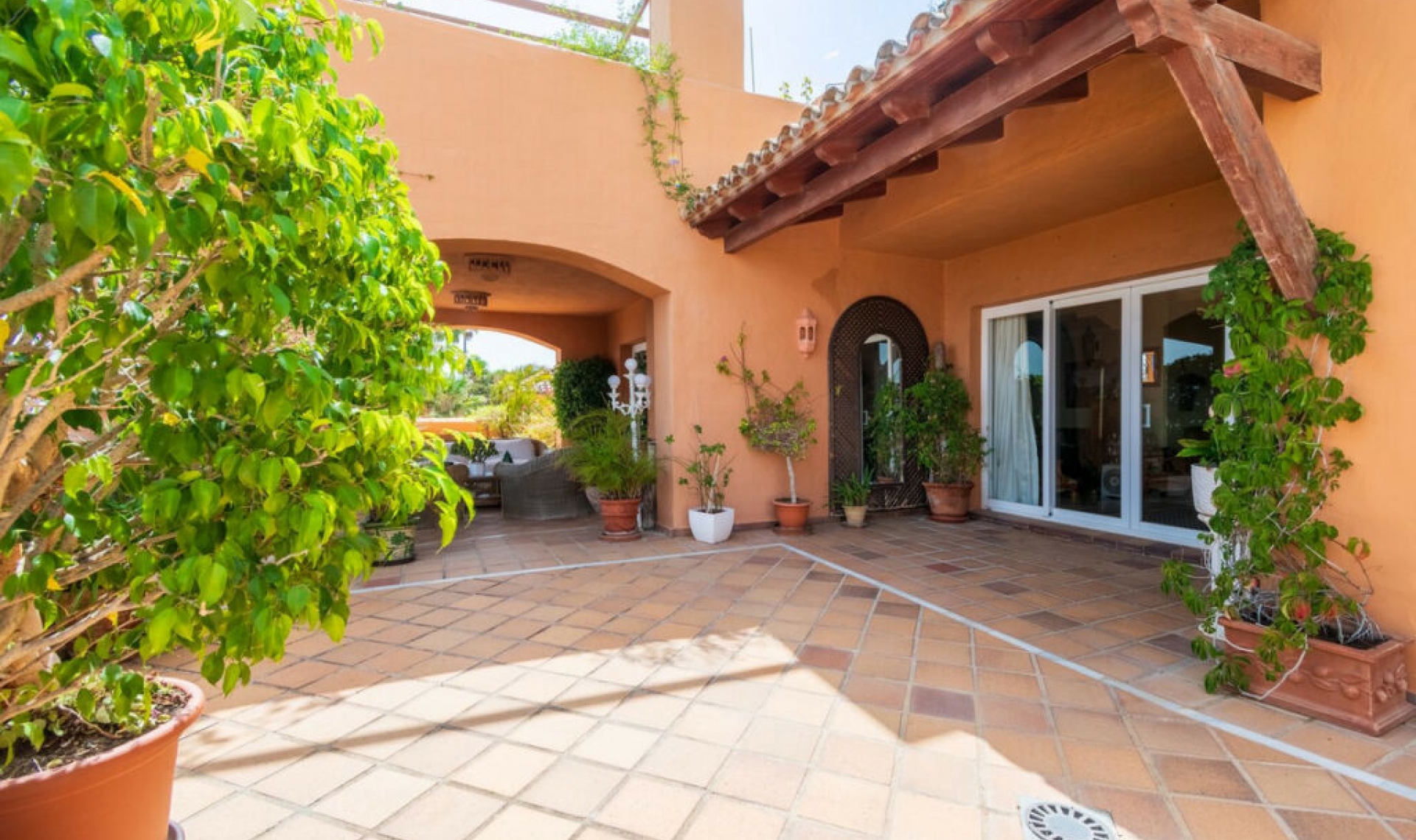 Resale - Apartment -
Nueva Andalucía