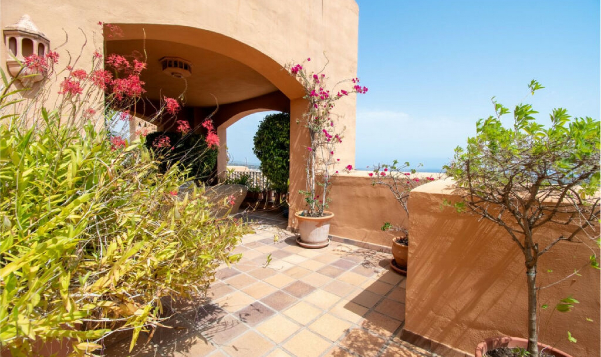 Resale - Apartment -
Nueva Andalucía