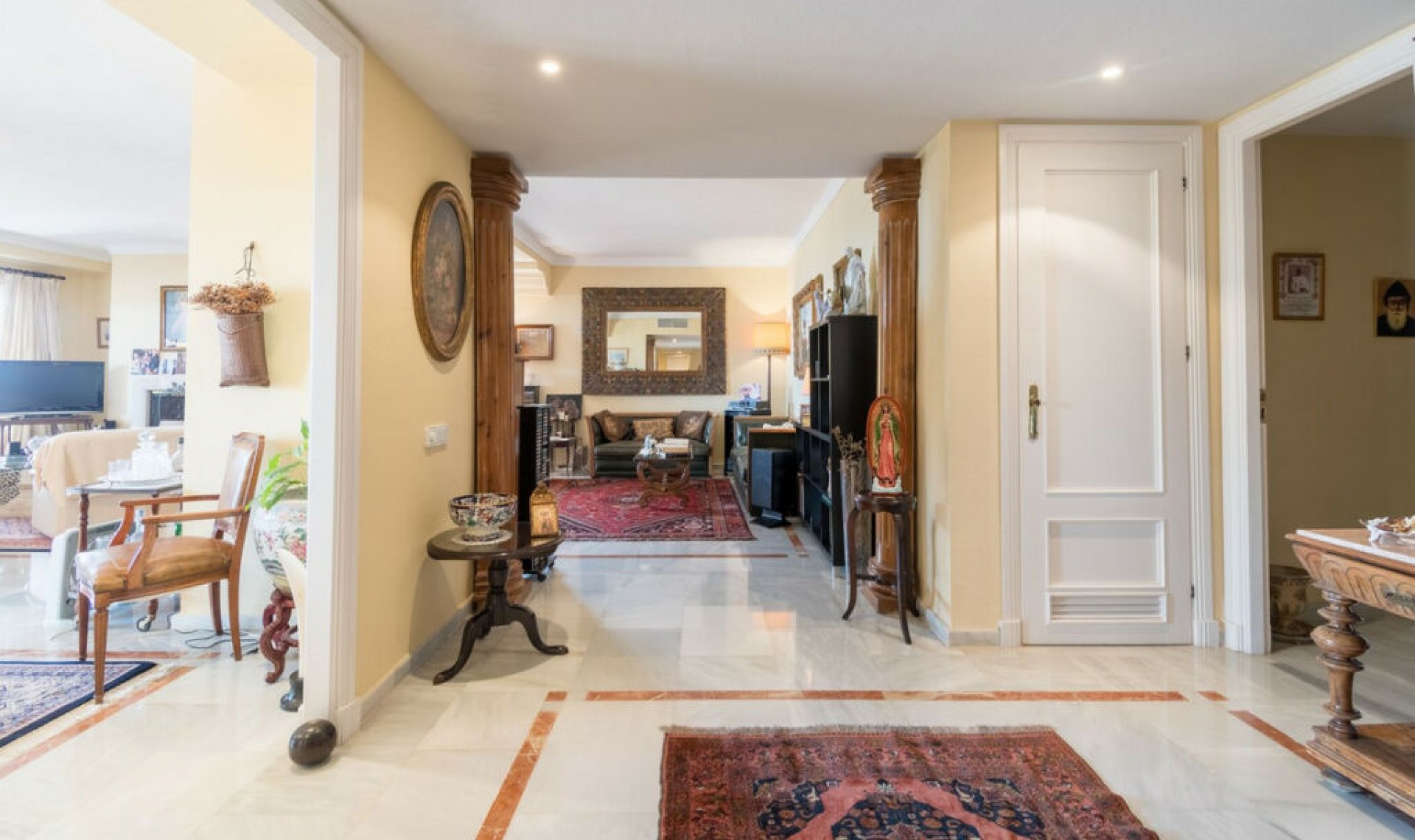 Resale - Apartment -
Nueva Andalucía