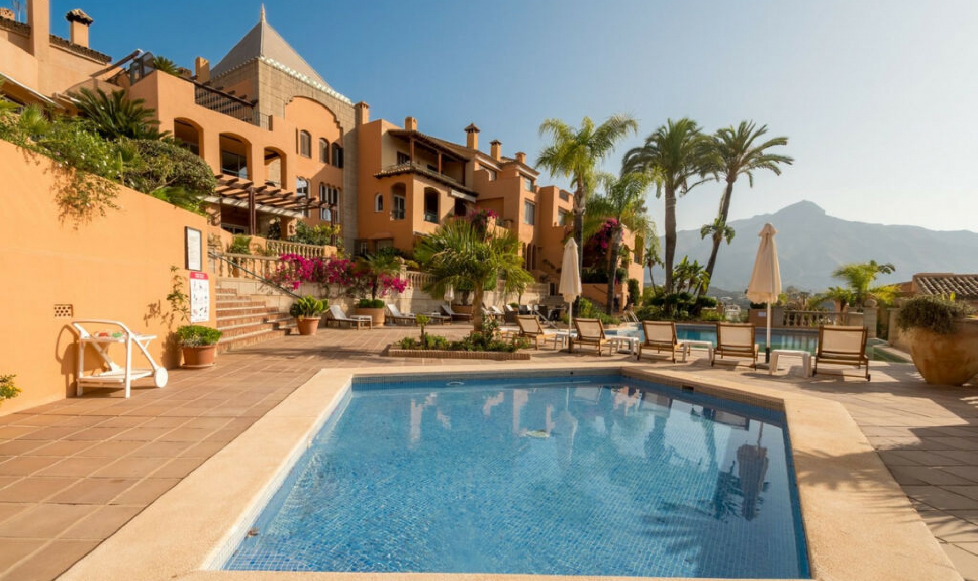 Resale - Apartment -
Nueva Andalucía