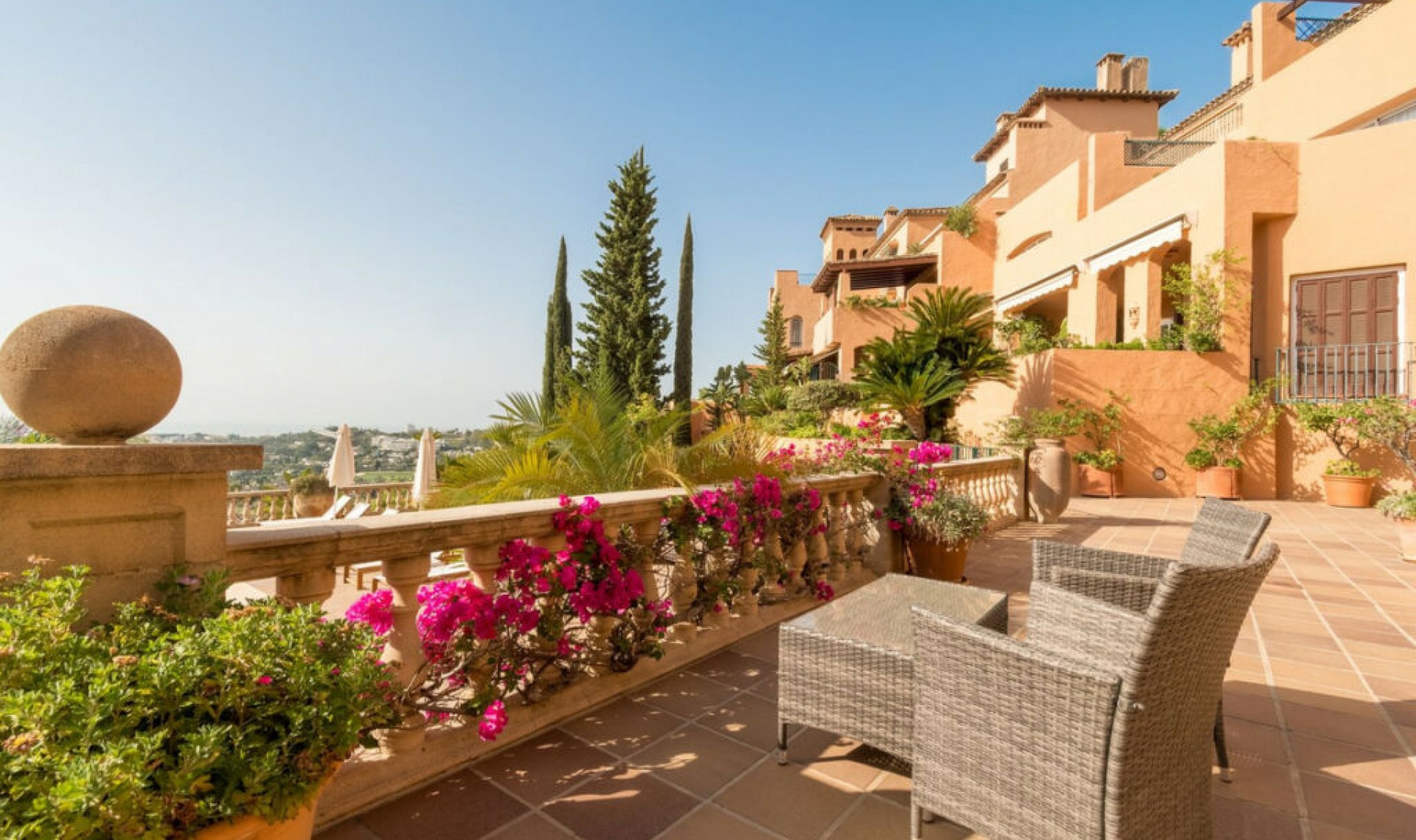 Resale - Apartment -
Nueva Andalucía