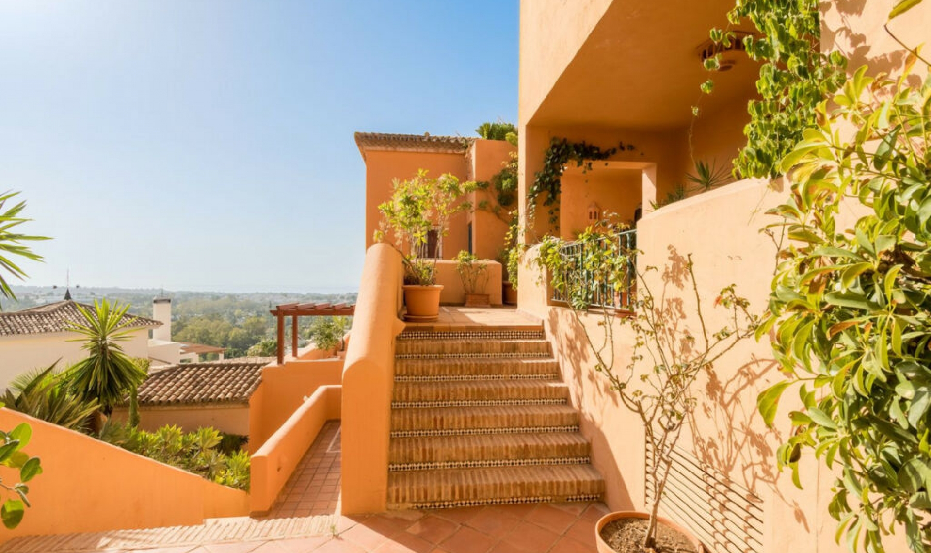 Resale - Apartment -
Nueva Andalucía