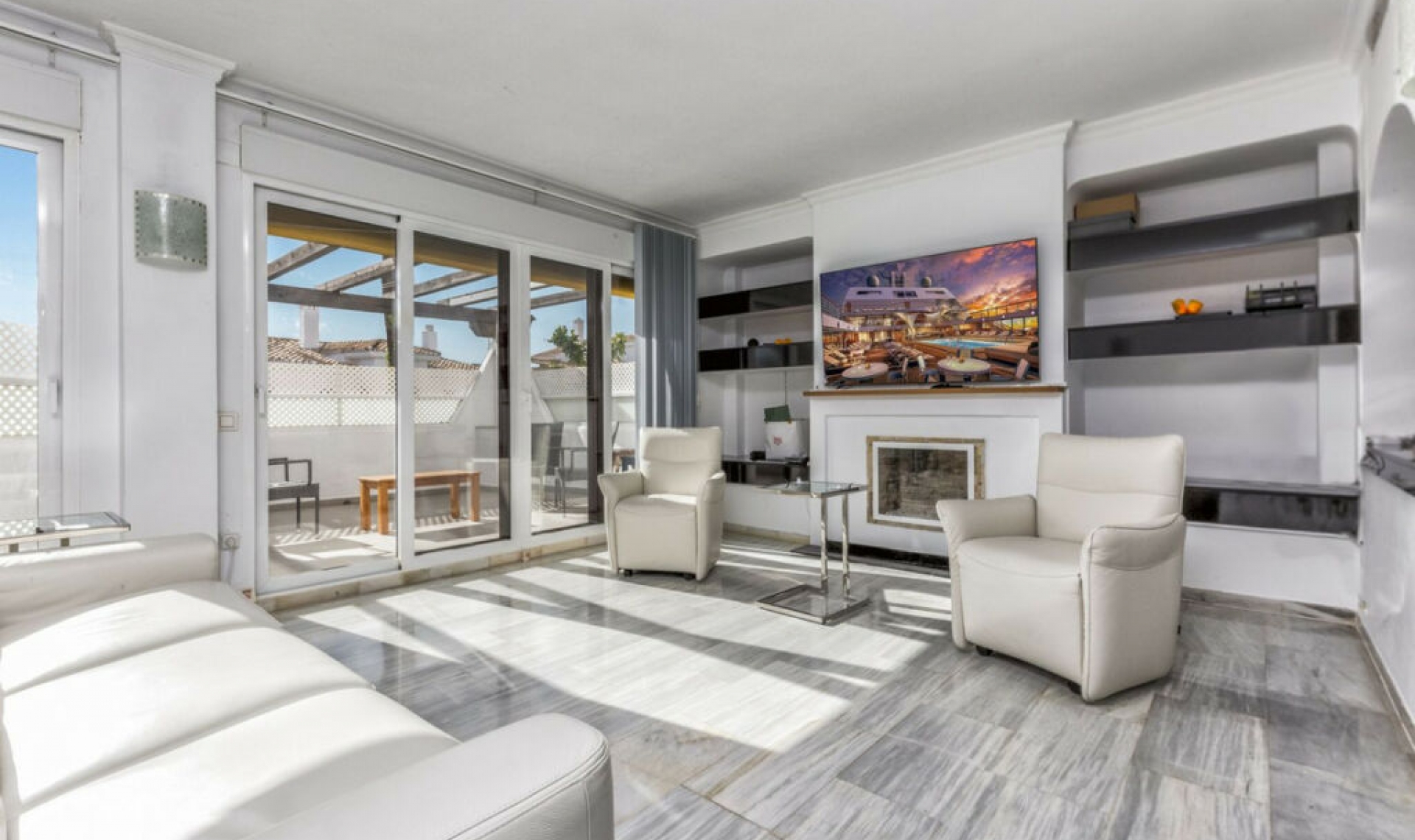 Resale - Apartment -
Nueva Andalucía