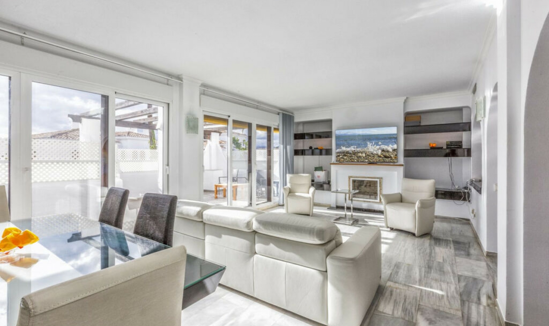 Resale - Apartment -
Nueva Andalucía