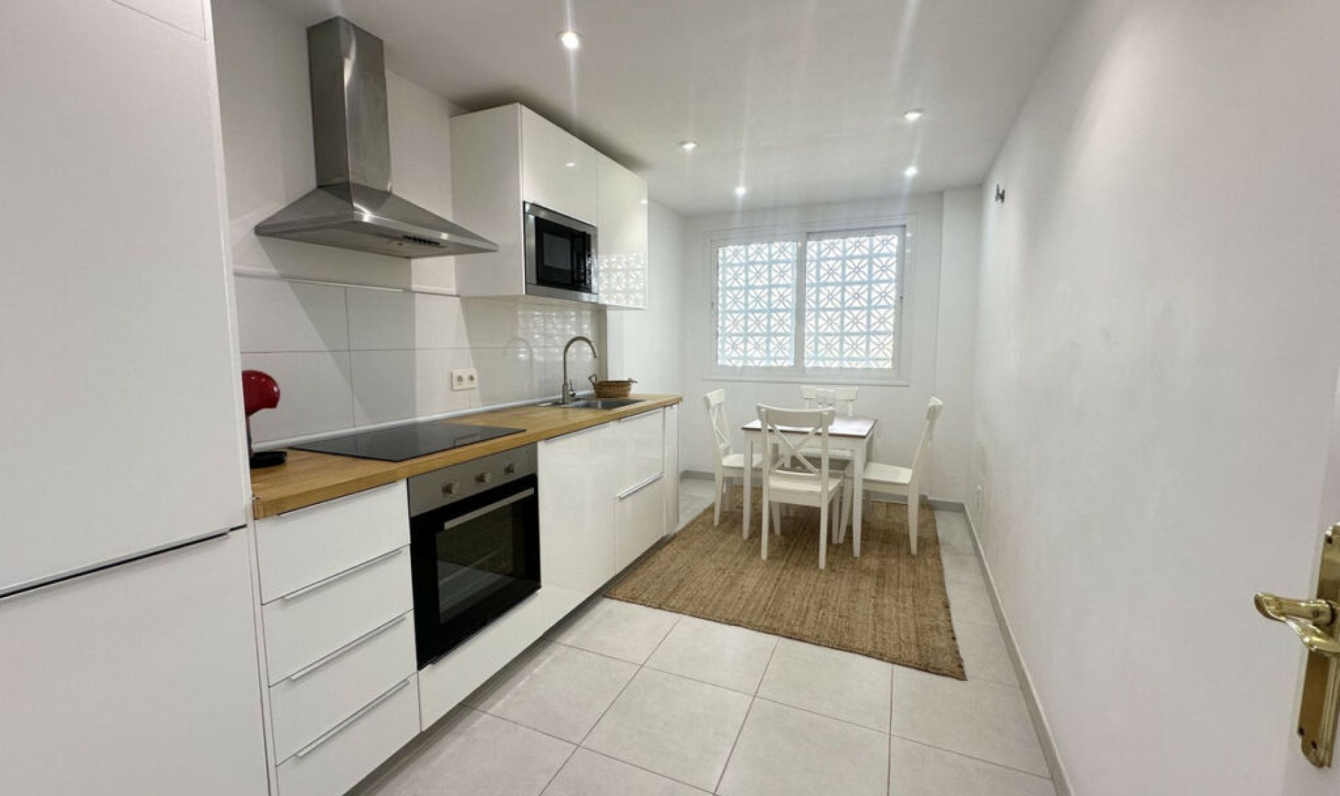 Resale - Apartment -
Nueva Andalucía