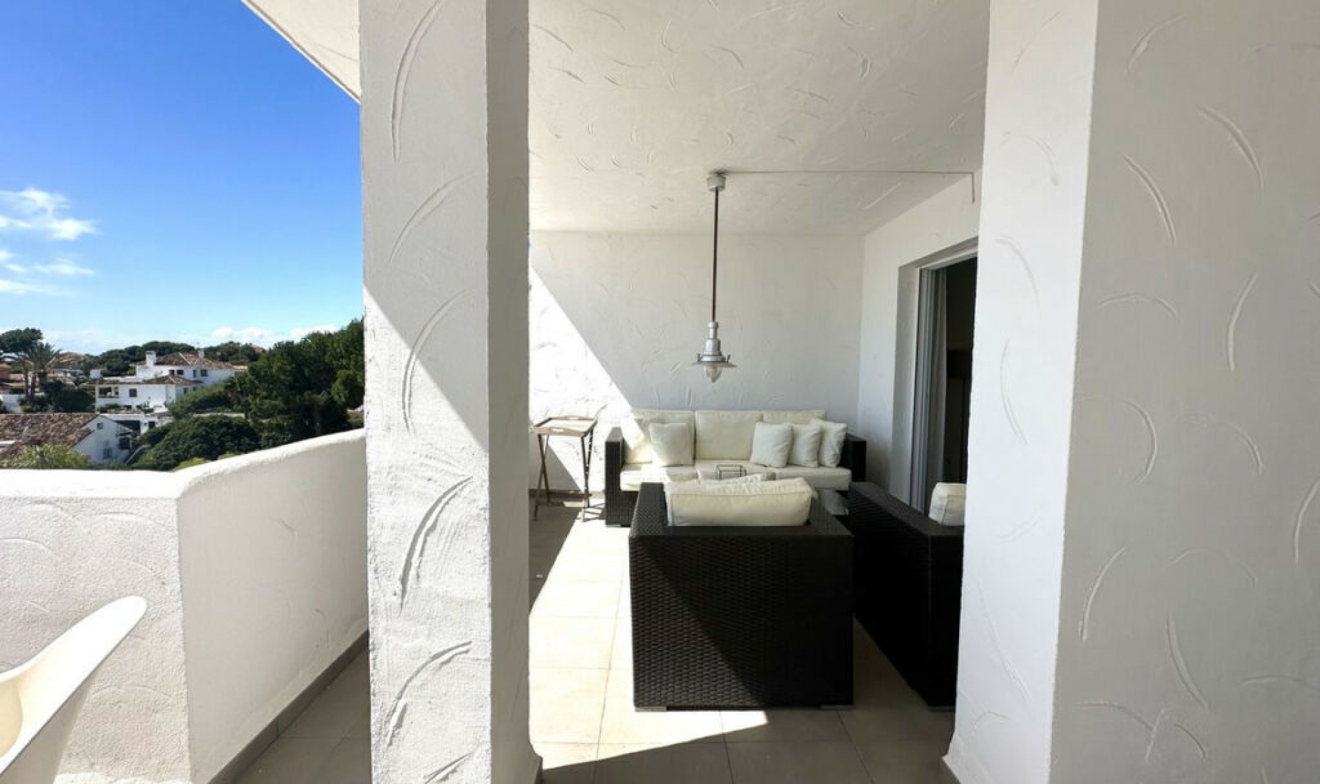 Resale - Apartment -
Nueva Andalucía