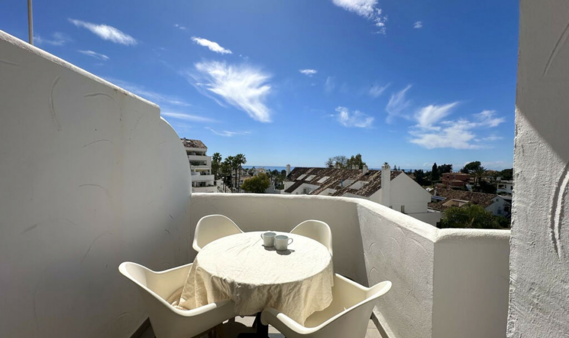 Resale - Apartment -
Nueva Andalucía