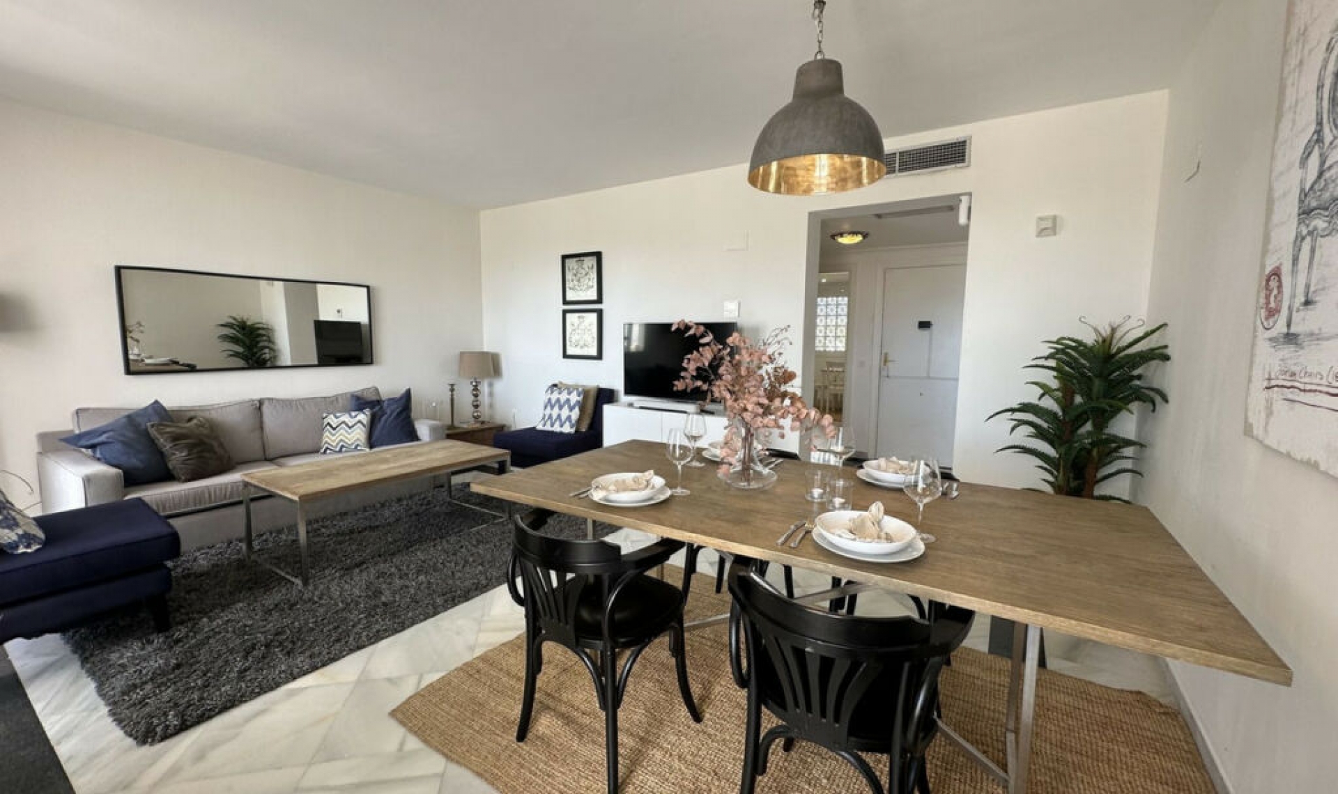 Resale - Apartment -
Nueva Andalucía