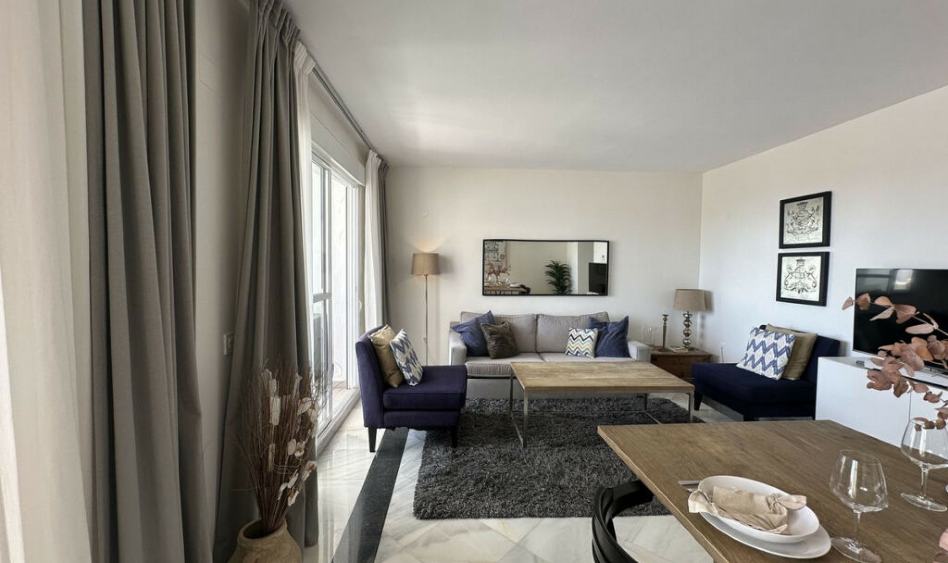 Resale - Apartment -
Nueva Andalucía