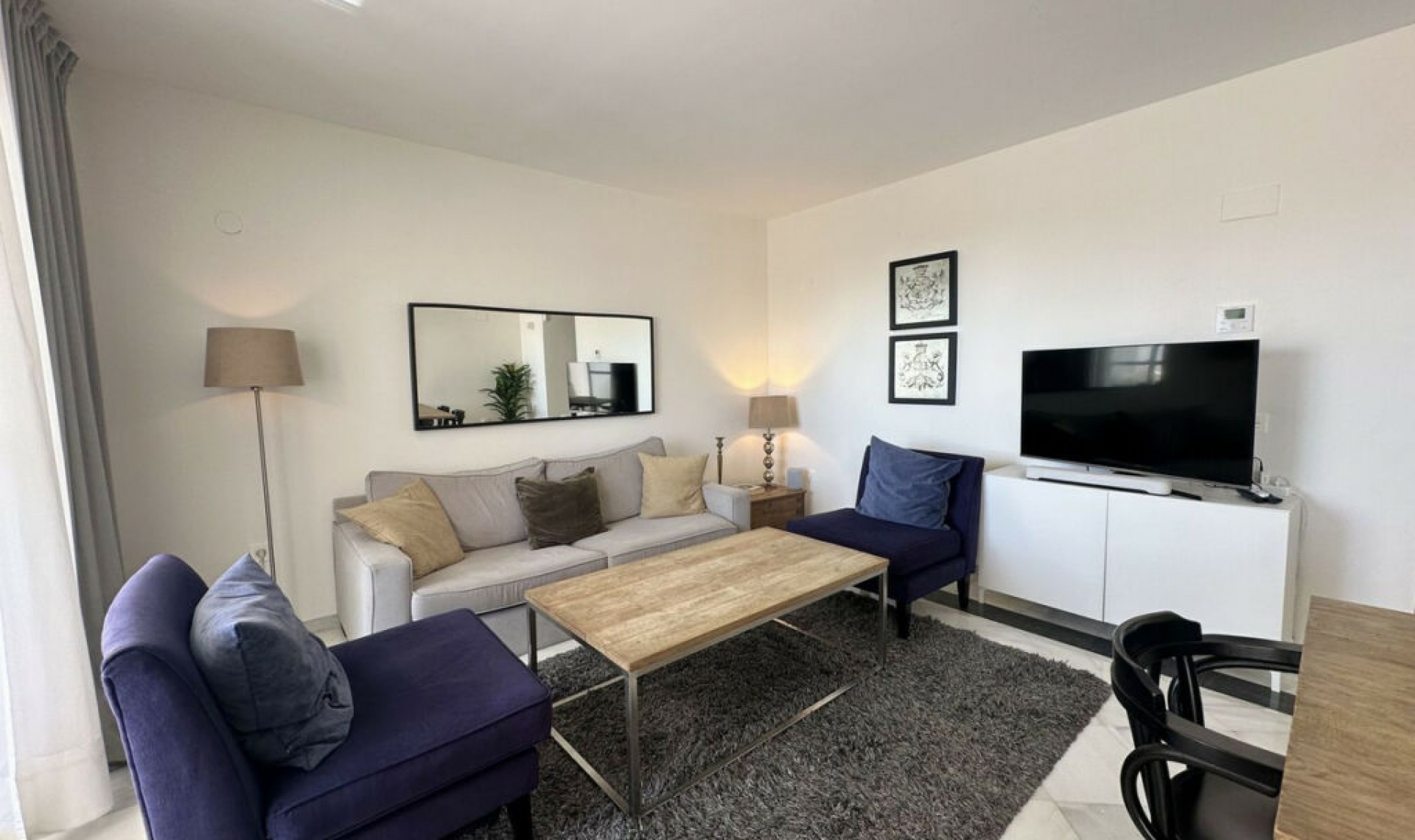 Resale - Apartment -
Nueva Andalucía