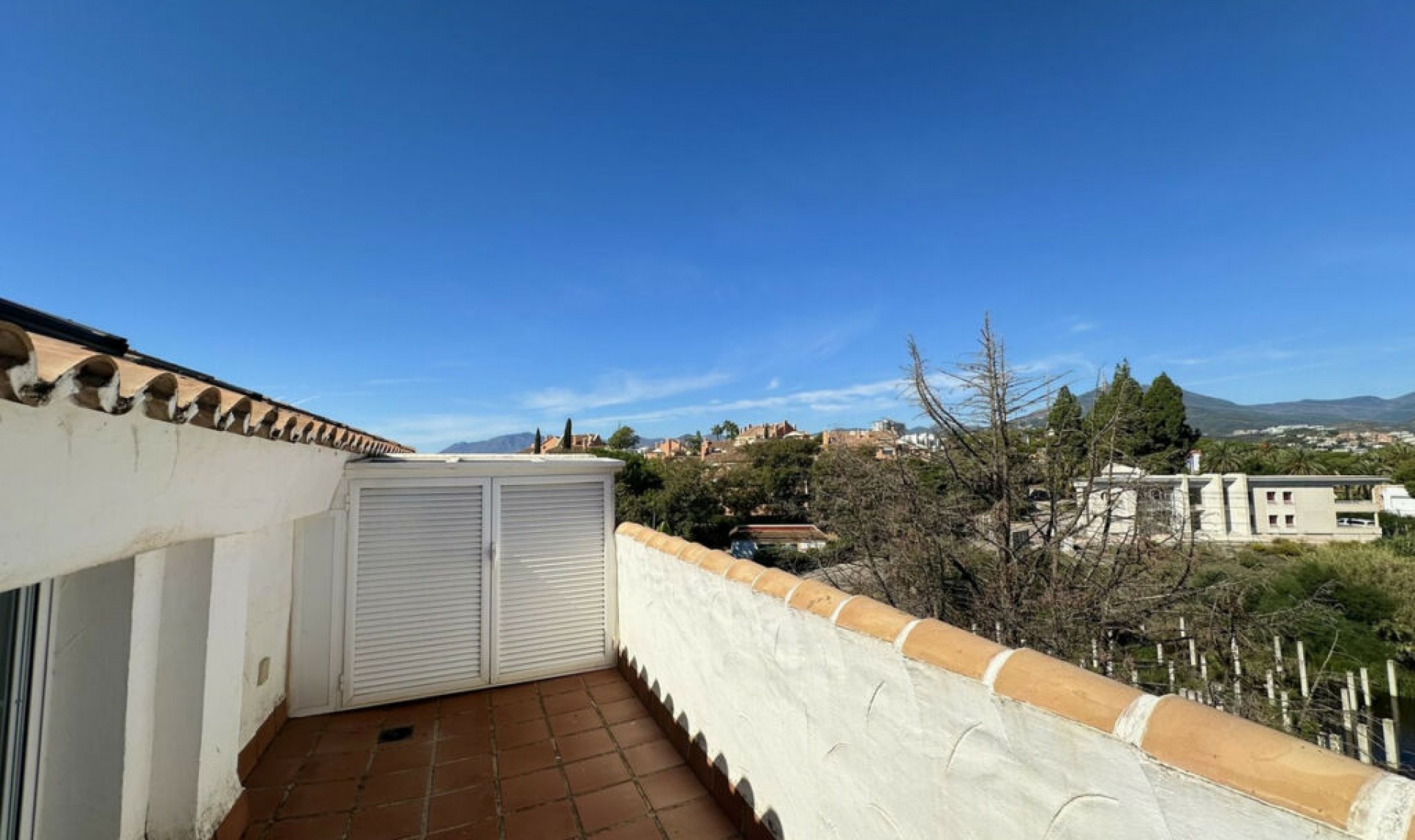 Resale - Apartment -
Nueva Andalucía