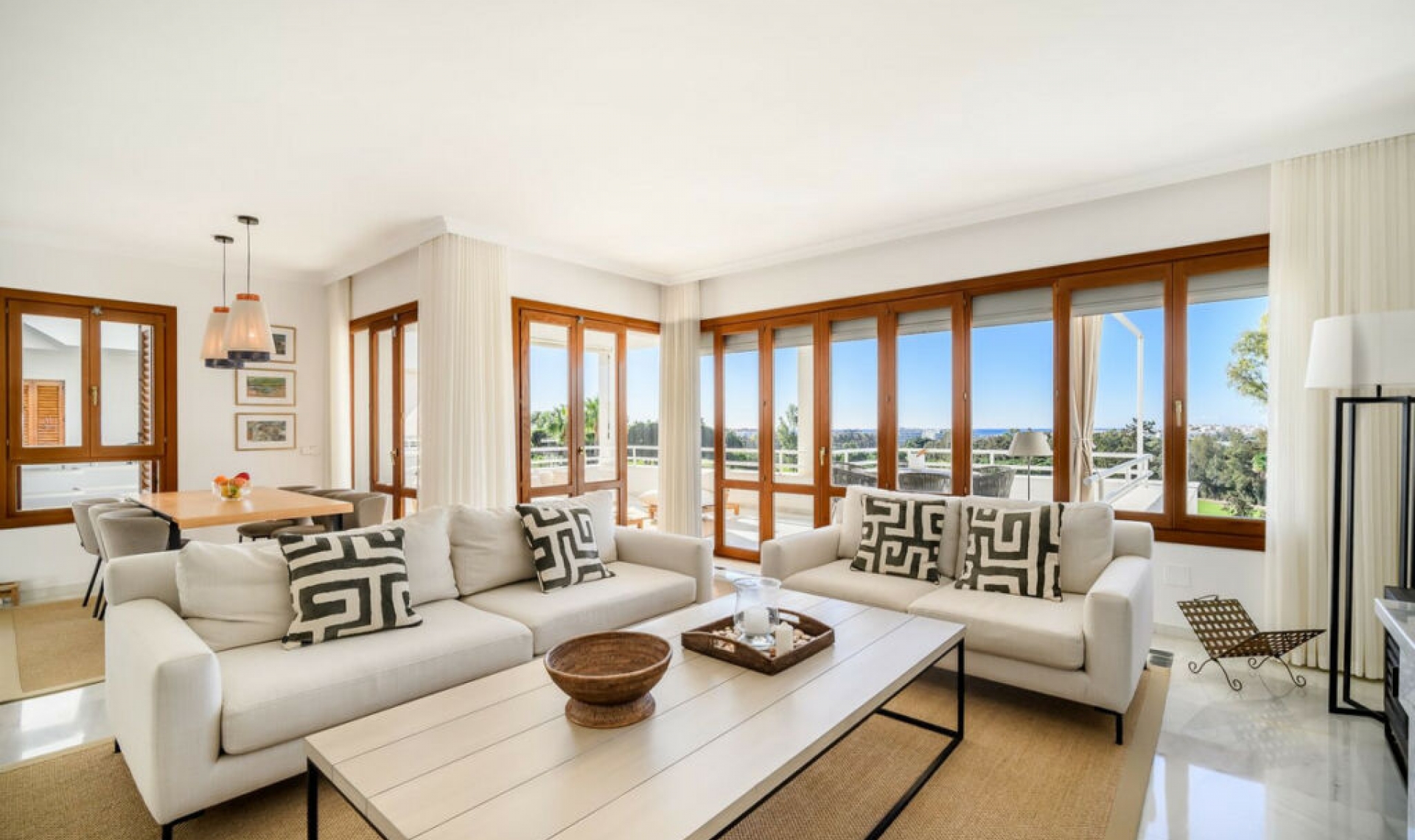 Resale - Apartment -
Nueva Andalucía