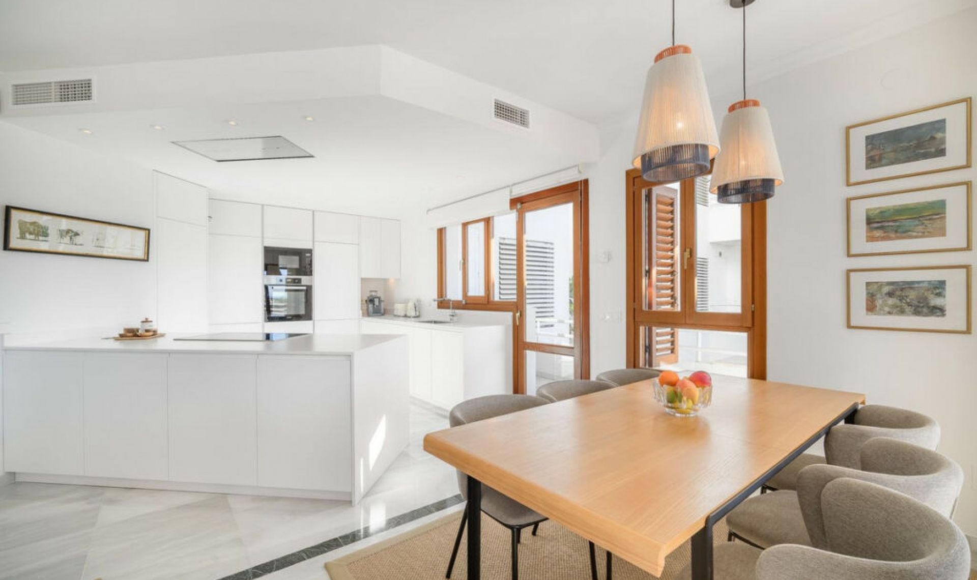 Resale - Apartment -
Nueva Andalucía