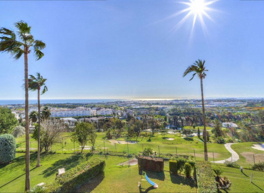 Resale - Apartment -
Nueva Andalucía