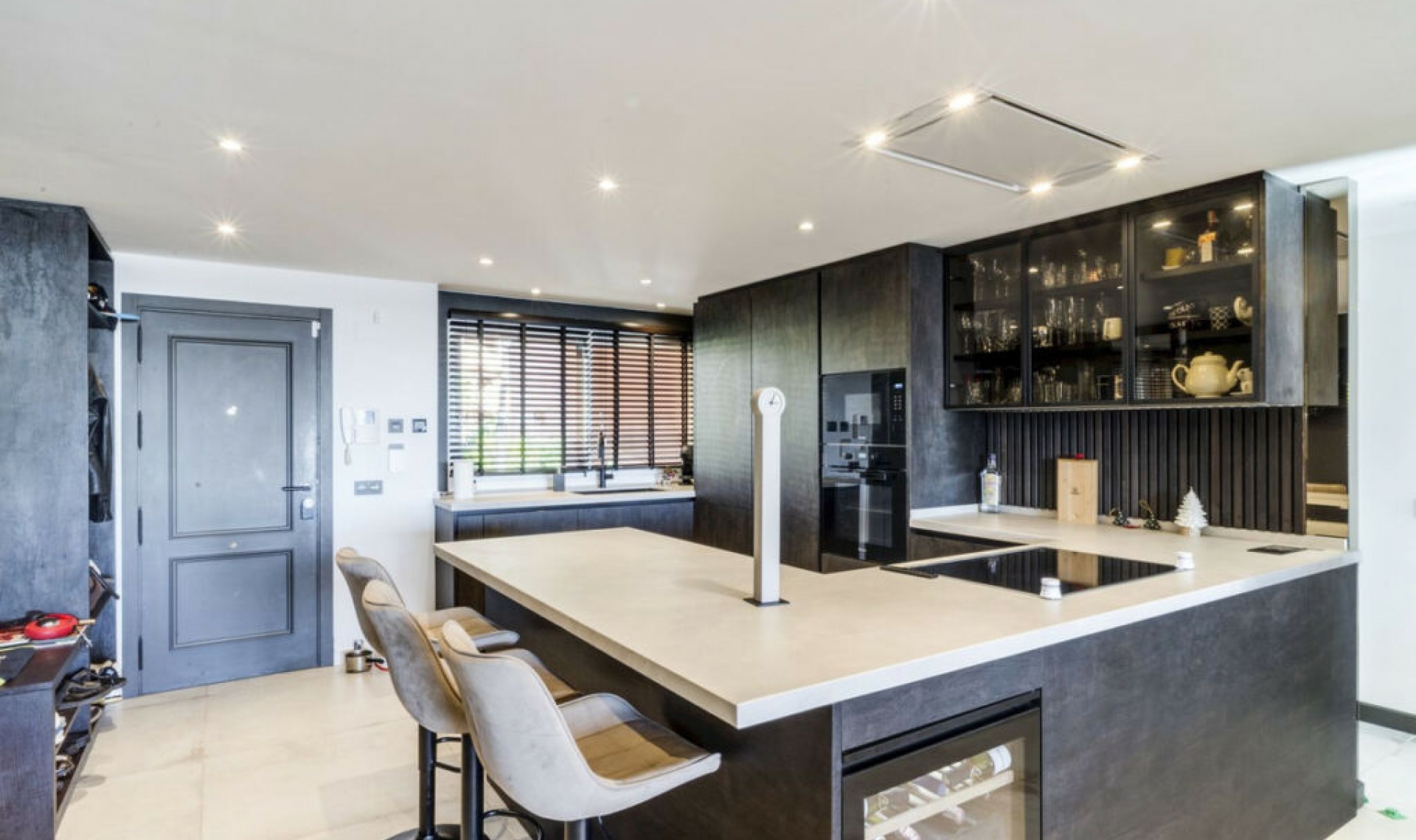 Resale - Apartment -
Nueva Andalucía