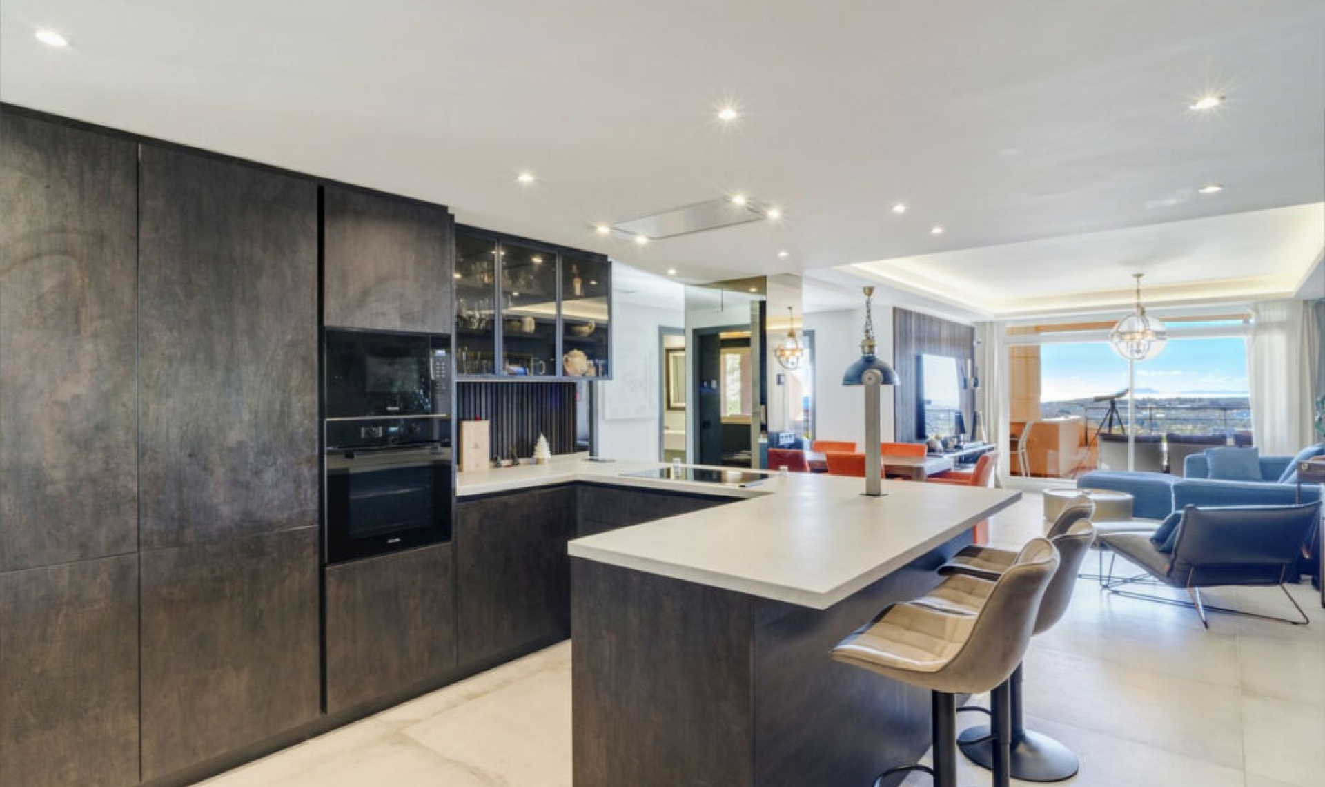 Resale - Apartment -
Nueva Andalucía