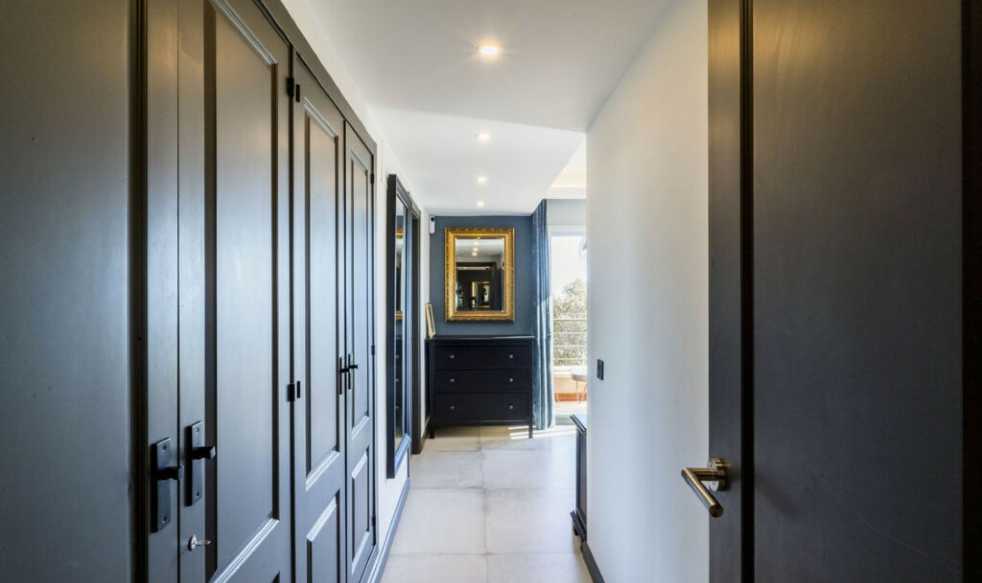 Resale - Apartment -
Nueva Andalucía