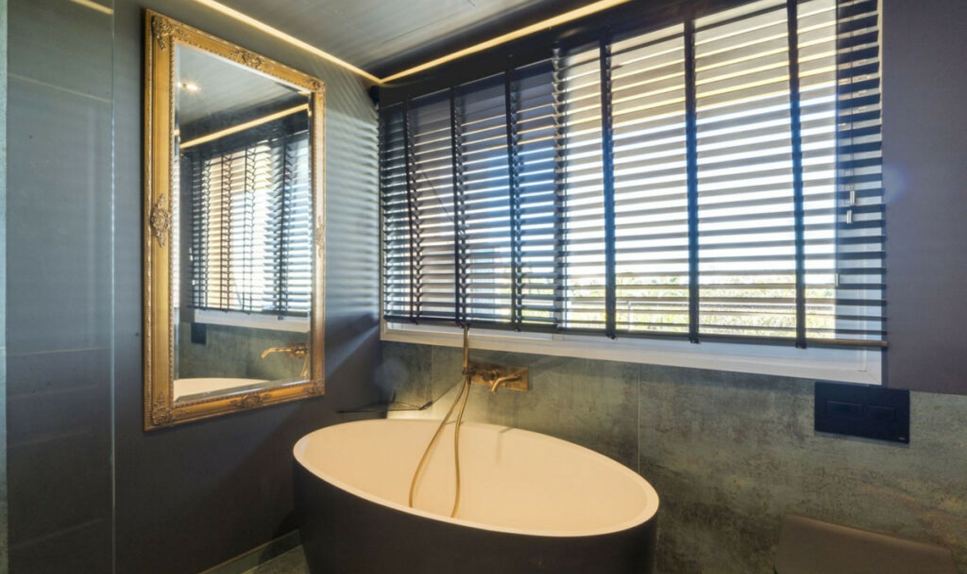 Resale - Apartment -
Nueva Andalucía