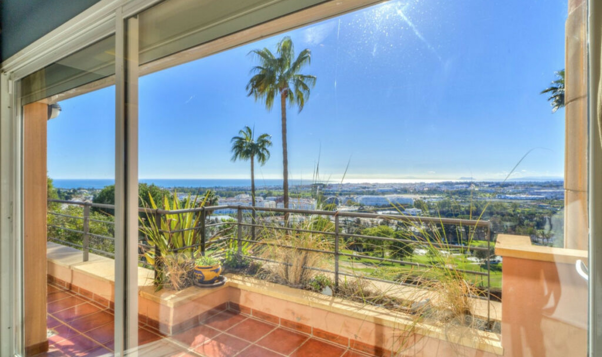 Resale - Apartment -
Nueva Andalucía