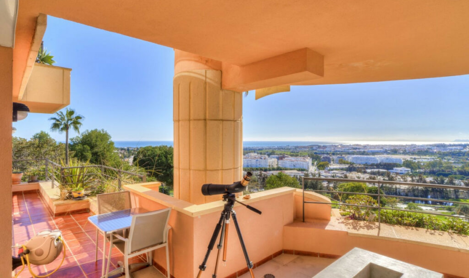 Resale - Apartment -
Nueva Andalucía