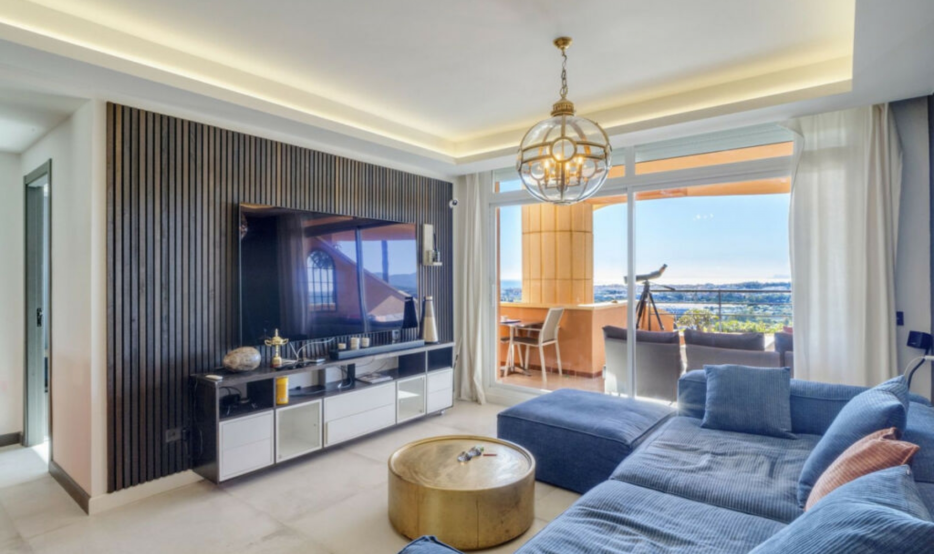 Resale - Apartment -
Nueva Andalucía