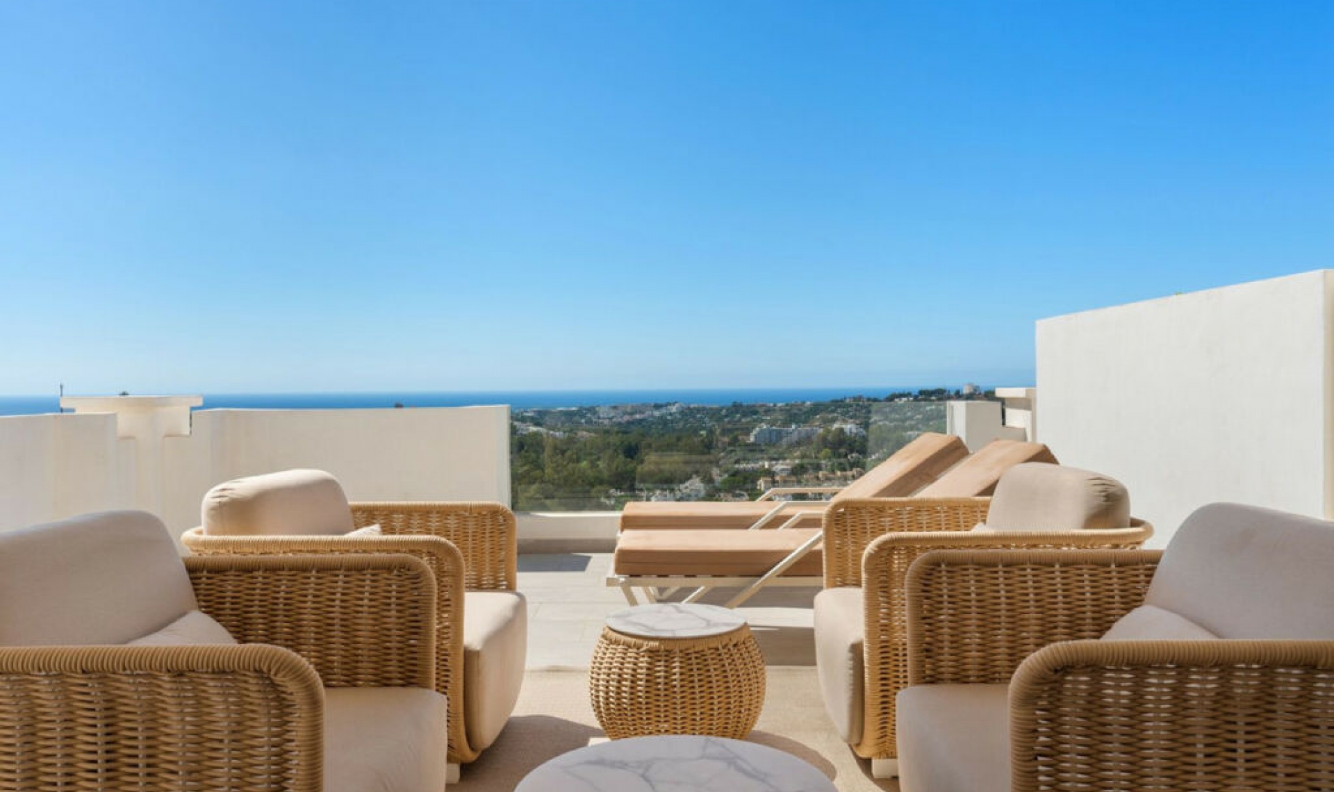 Resale - Apartment -
Nueva Andalucía
