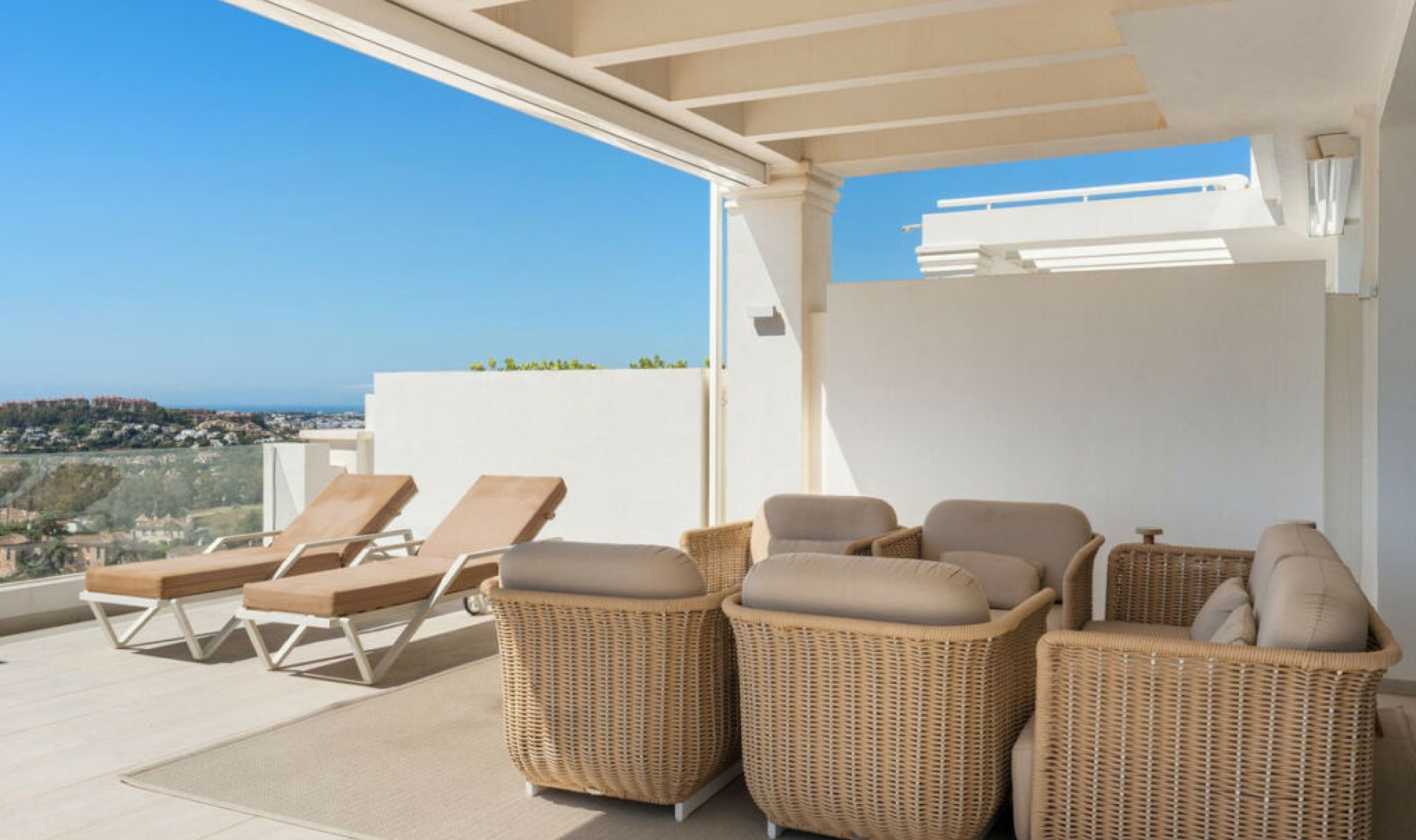 Resale - Apartment -
Nueva Andalucía