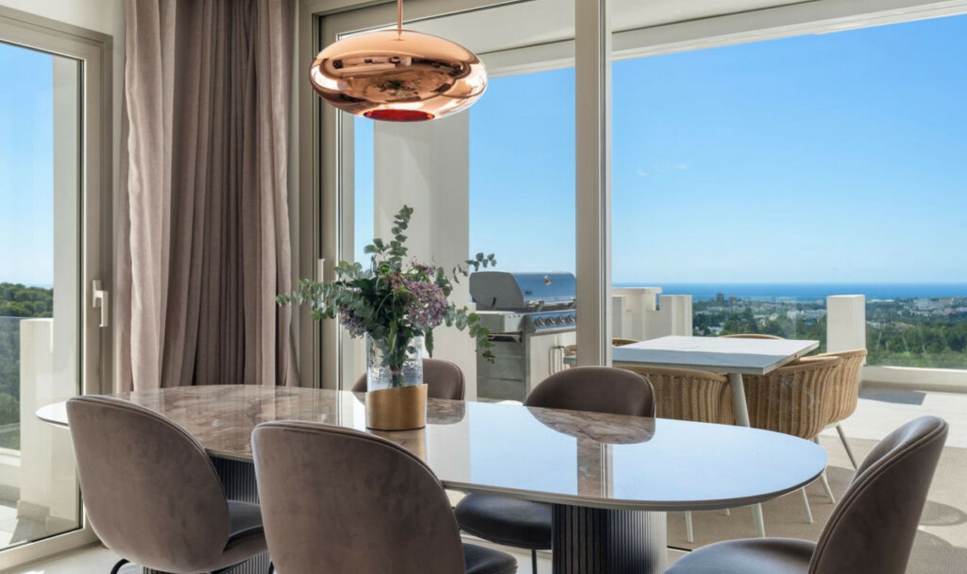 Resale - Apartment -
Nueva Andalucía