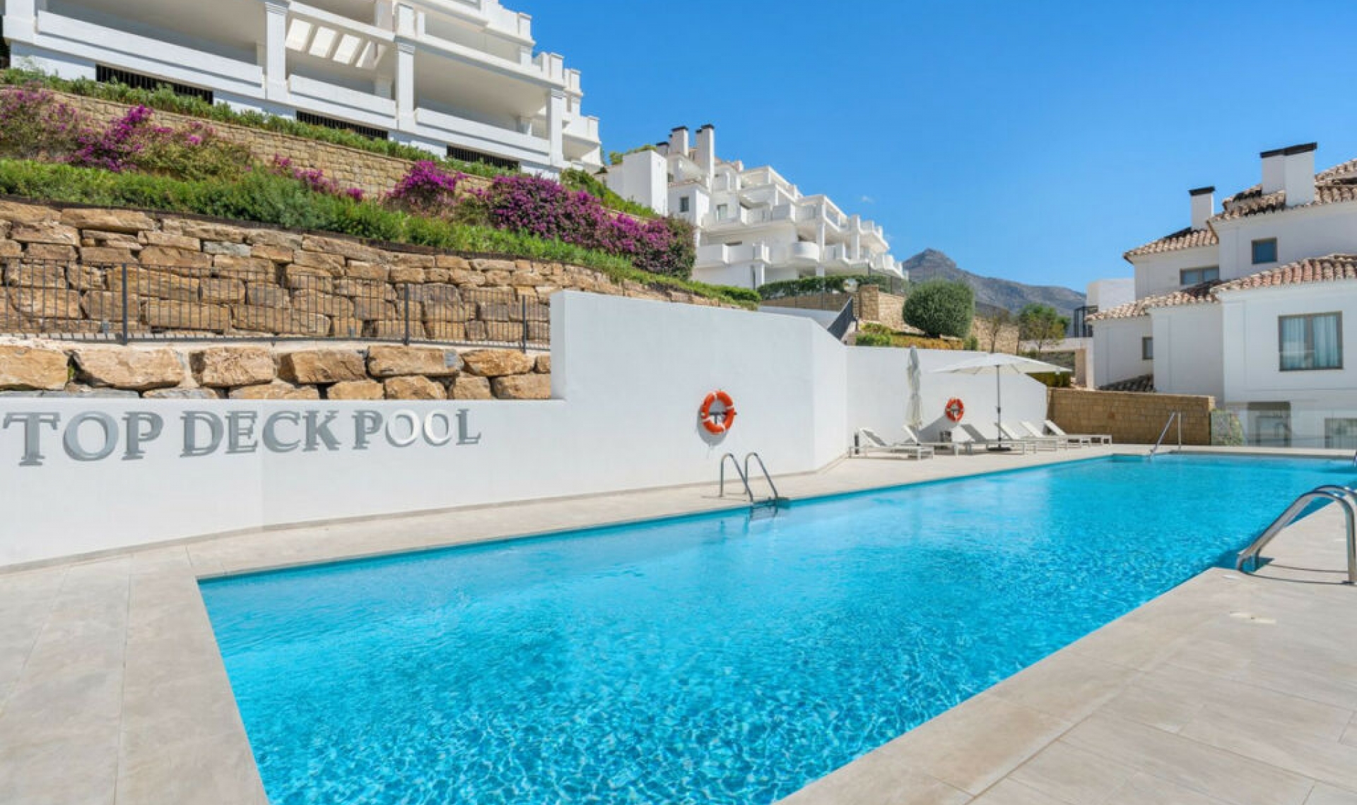 Resale - Apartment -
Nueva Andalucía