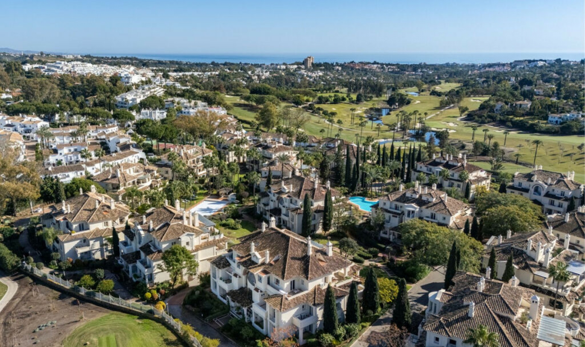 Resale - Apartment -
Nueva Andalucía