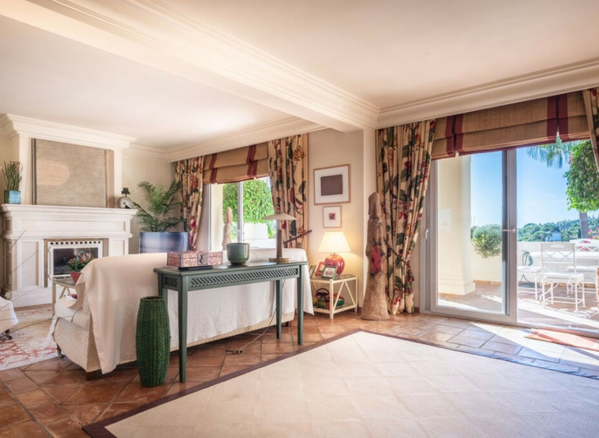 Resale - Apartment -
Nueva Andalucía