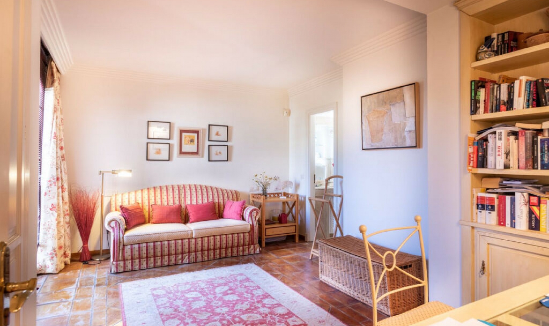 Resale - Apartment -
Nueva Andalucía