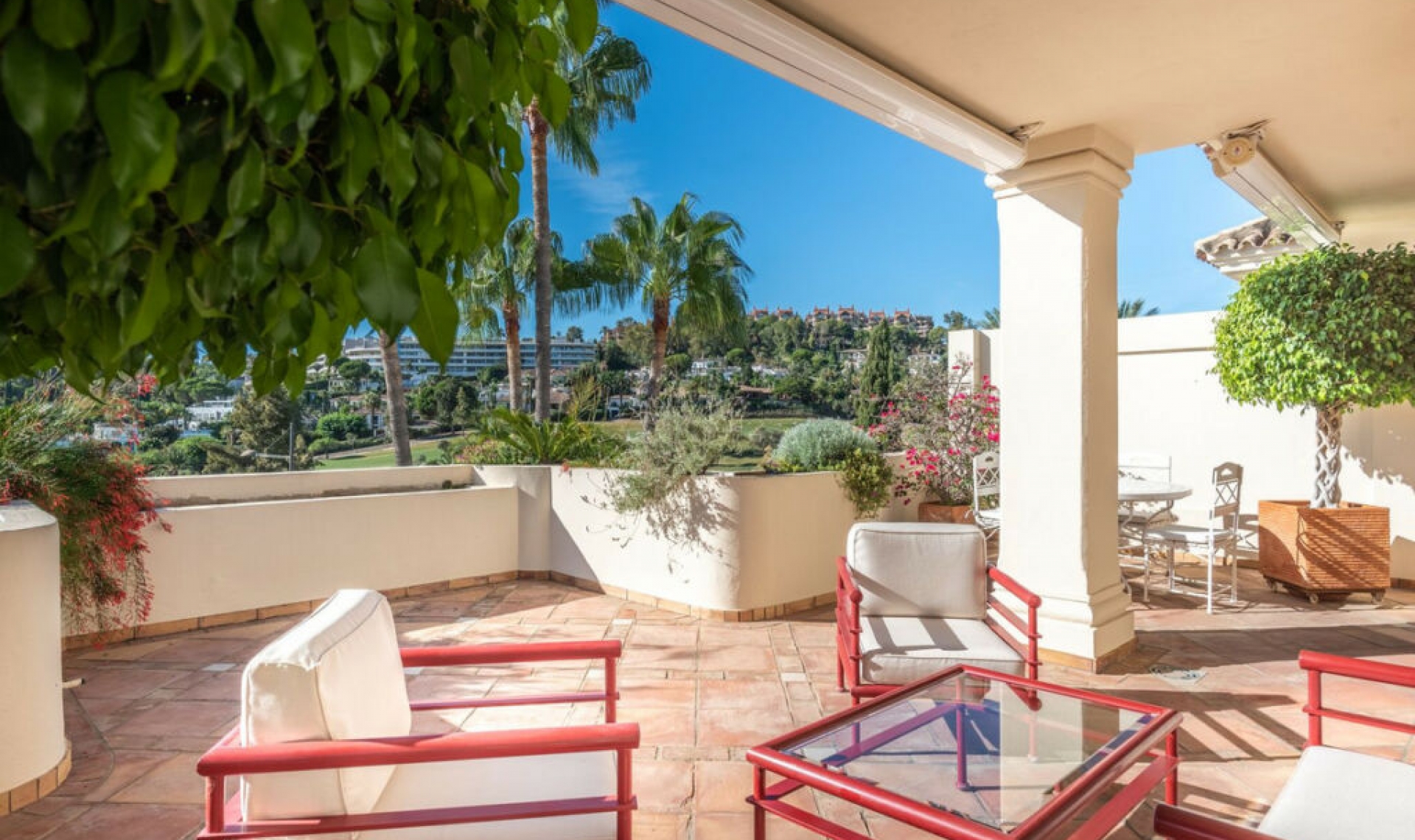 Resale - Apartment -
Nueva Andalucía