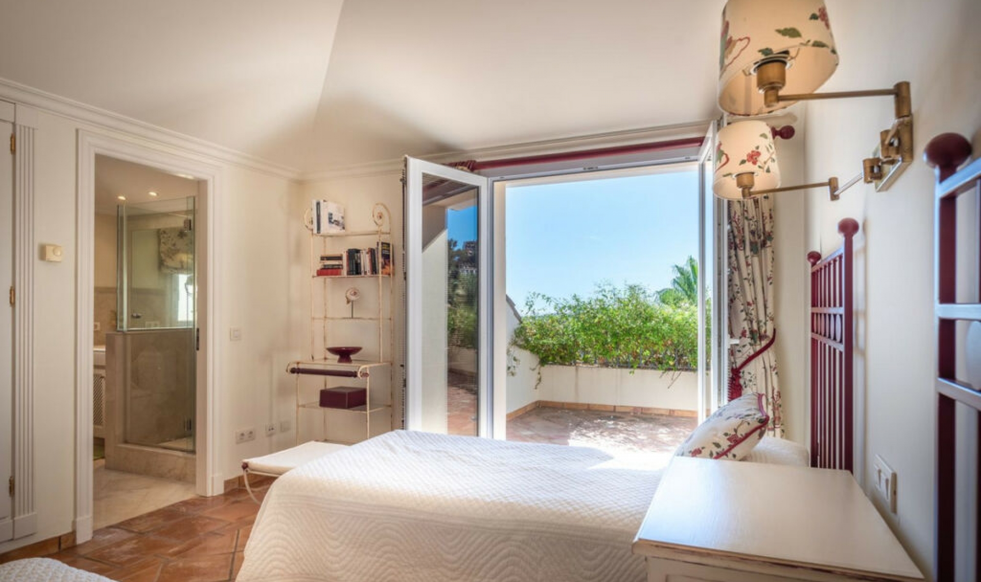 Resale - Apartment -
Nueva Andalucía