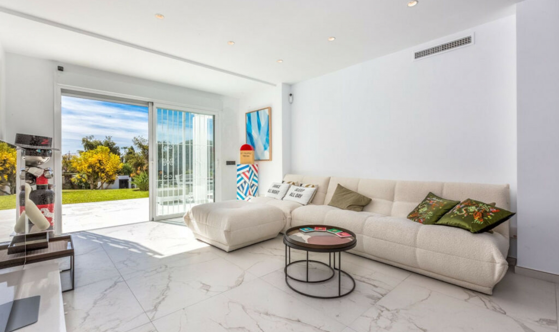 Resale - Apartment -
Nueva Andalucía