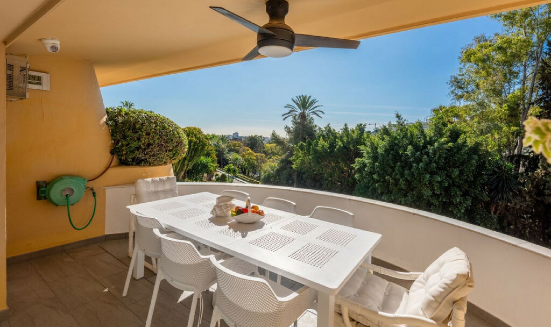 Resale - Apartment -
Nueva Andalucía