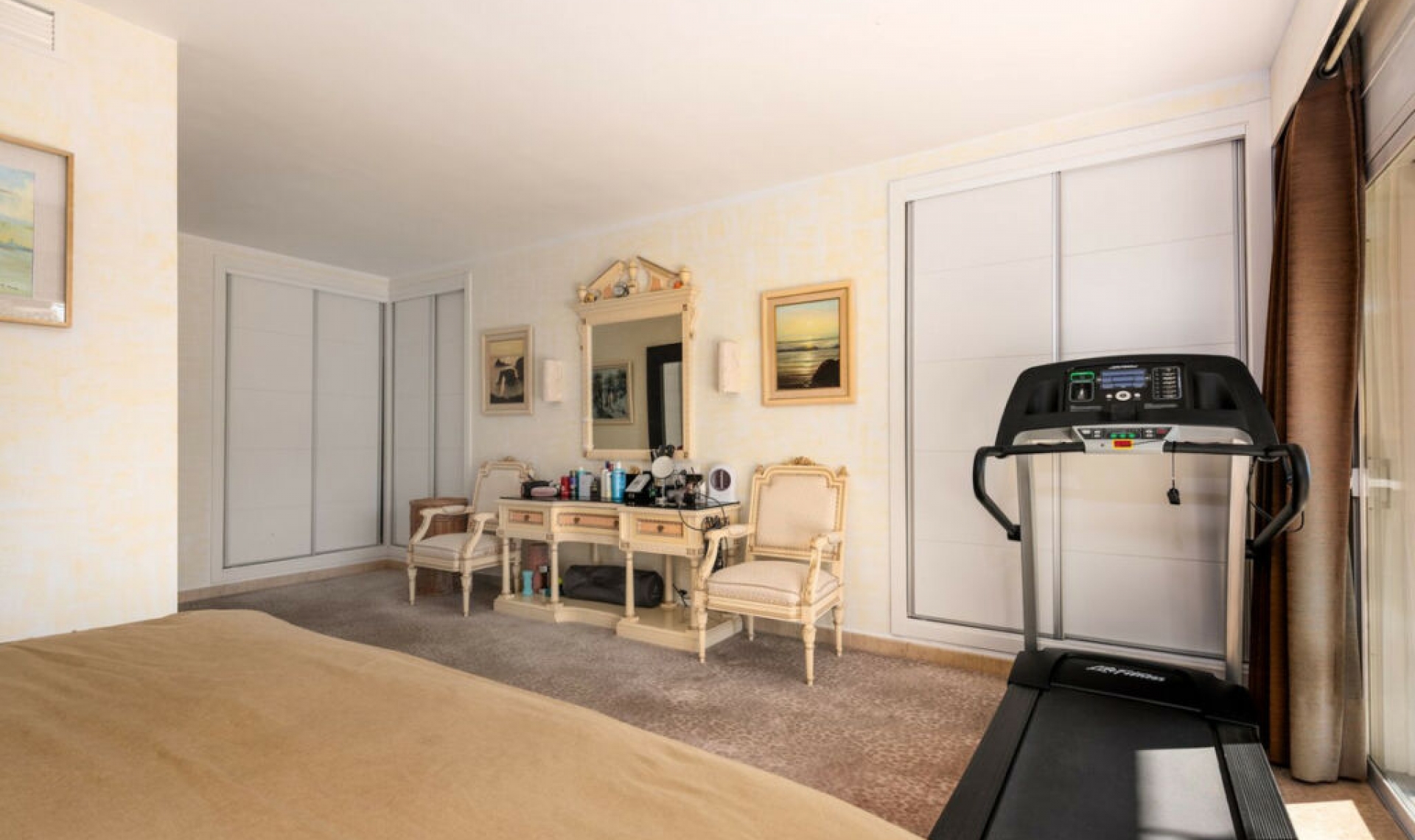 Resale - Apartment -
Nueva Andalucía